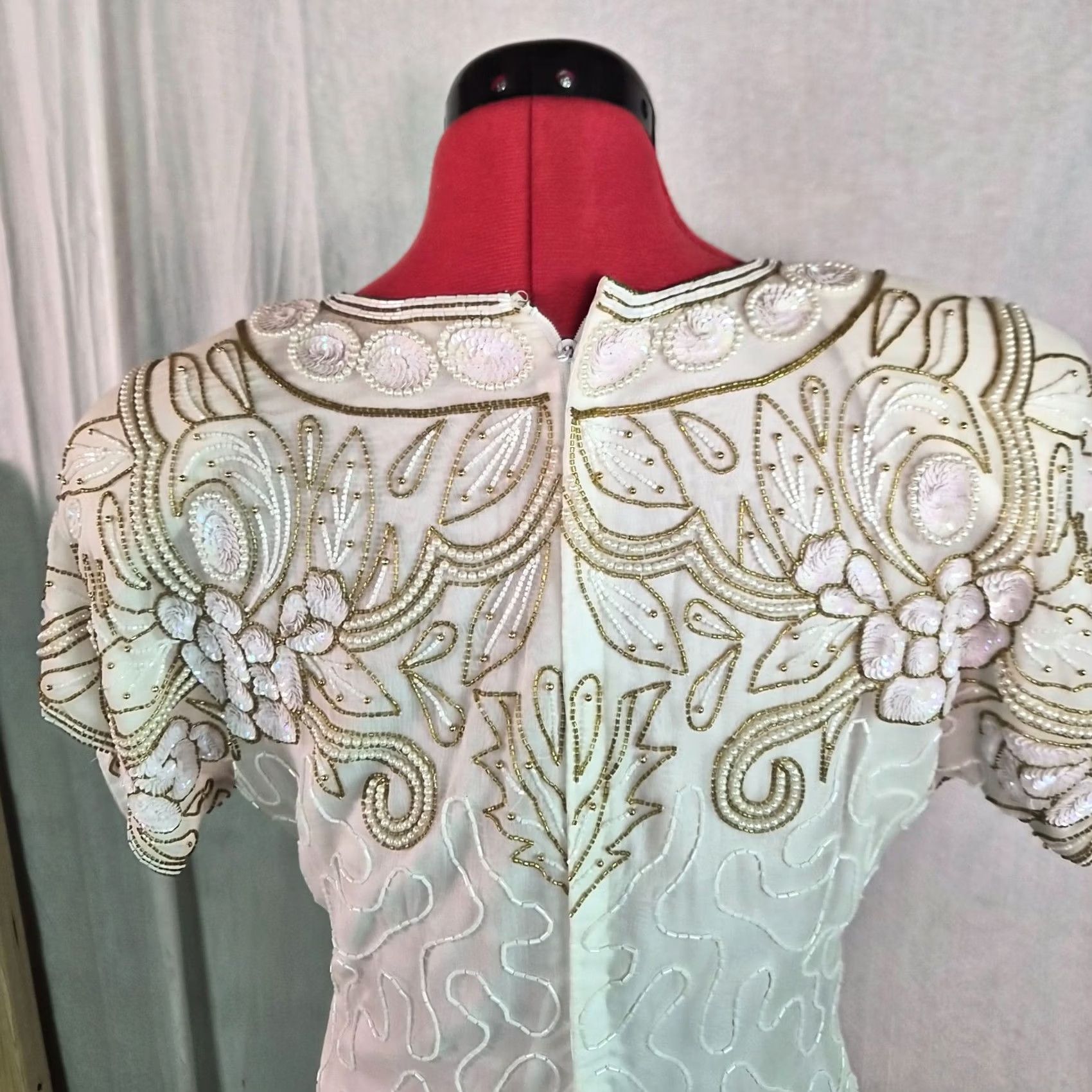 Vintage VINTAGE Laurence Kazar White Beaded 100% Silk Dress Size S Petite Evening Womens Size S / US 4 / IT 40 - 6 Thumbnail