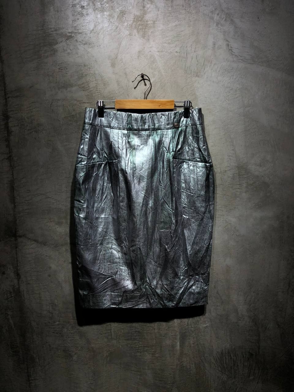 Chanel Chanel Archive 1986-88 Metallic skirt Size 28" / US 6 / IT 42 - 1 Thumbnail
