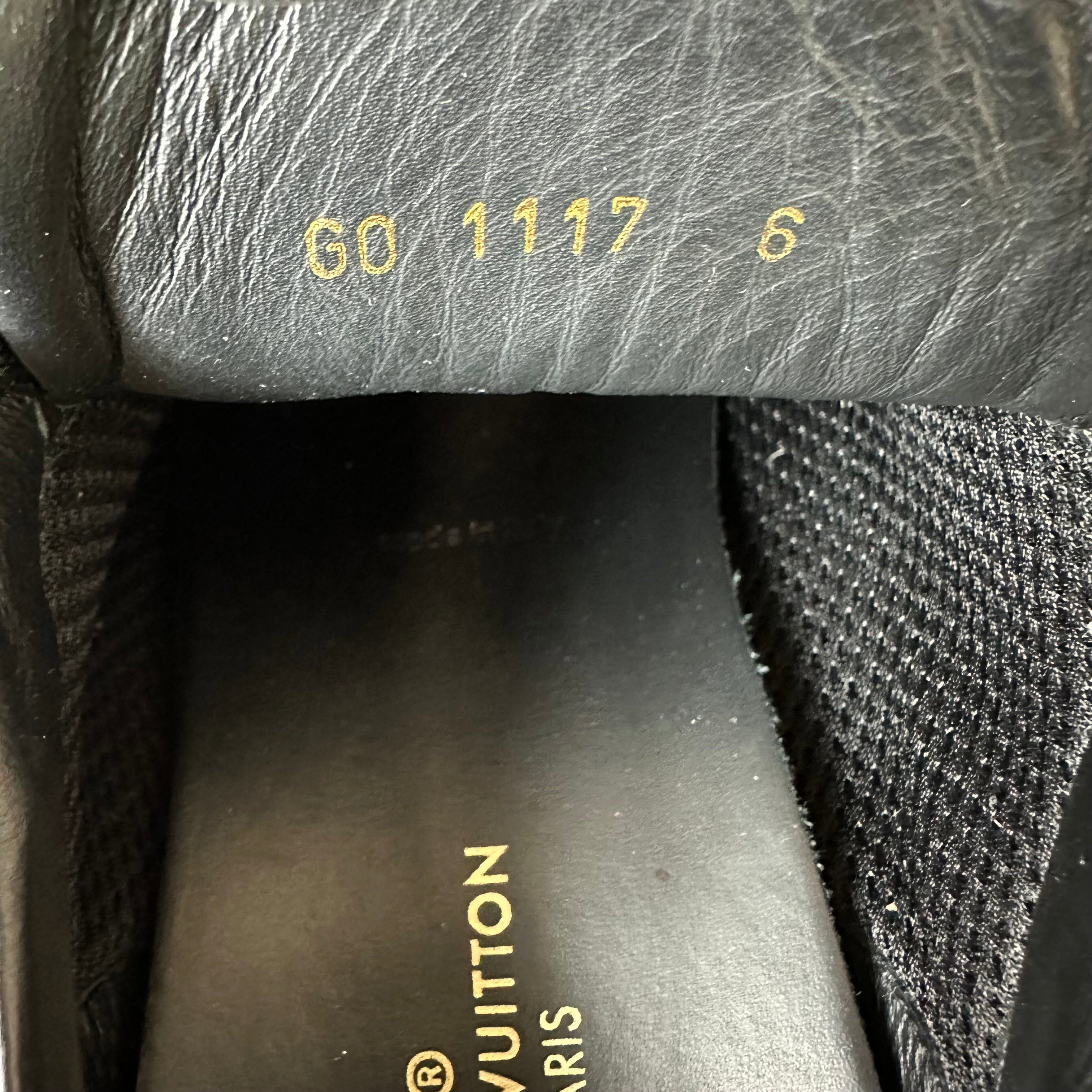 Louis Vuitton Louis Vuitton Blue Black Damier Runaway Sneaker Sz 7.5 (6LV) Size US 7.5 / EU 40-41 - 7 Thumbnail