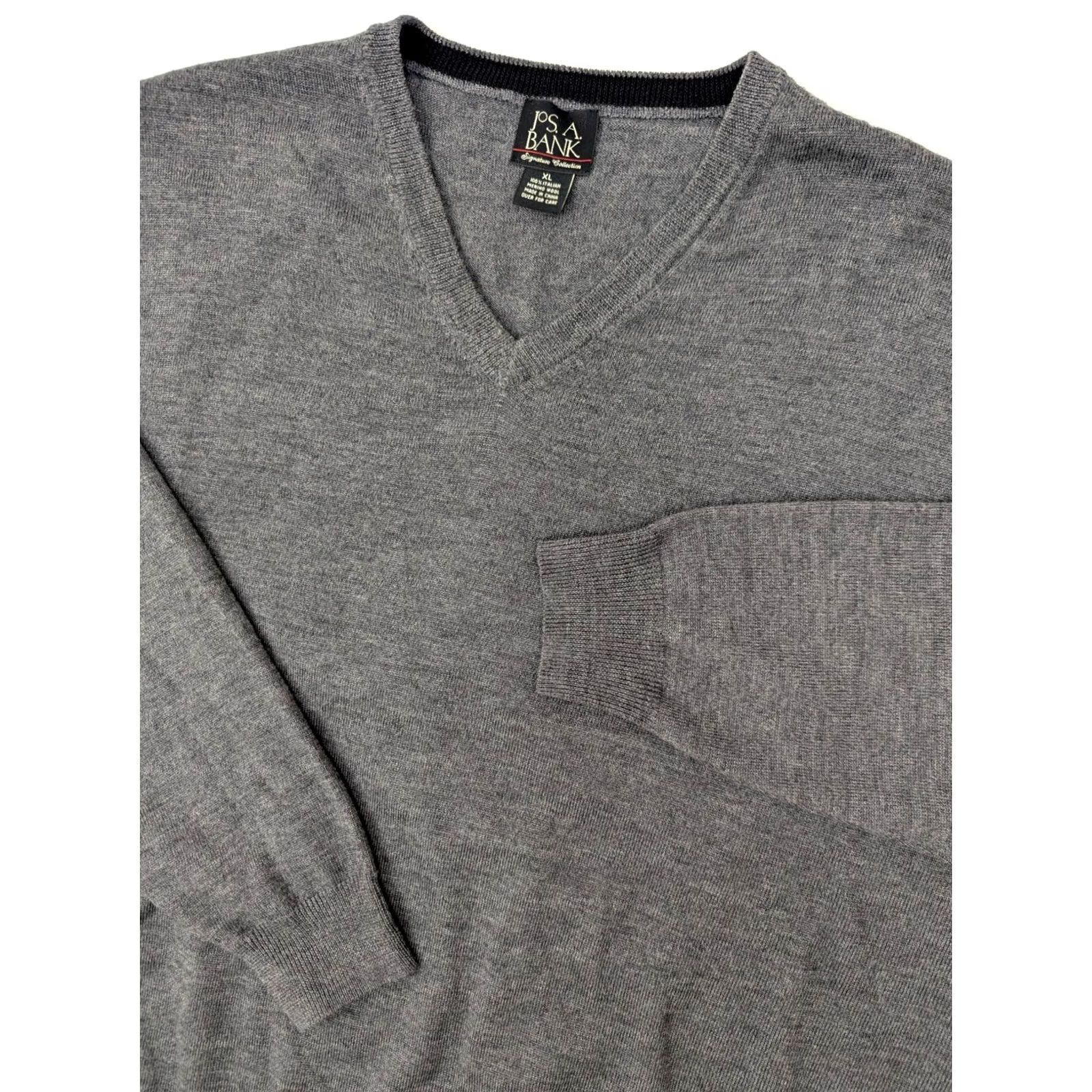 Jos. A. Bank Jos. A. Bank 100% Italian Merino Wool Long Sleeve V-Neck Sweater Men XL Gray Shirt Sweater 90s Preppy Mens Size US XL / EU 56 / 4 - 2 Thumbnail