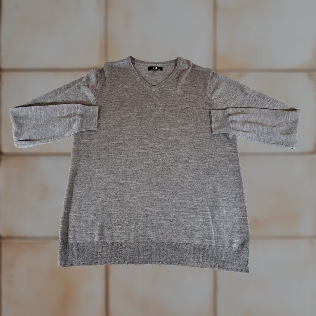 Vintage Magaschoni Sweater Mens XL Tall Gray 100% Wool V Neck Knit Pullover Preppy XLT Size US XL / EU 56 / 4 - 1 Thumbnail