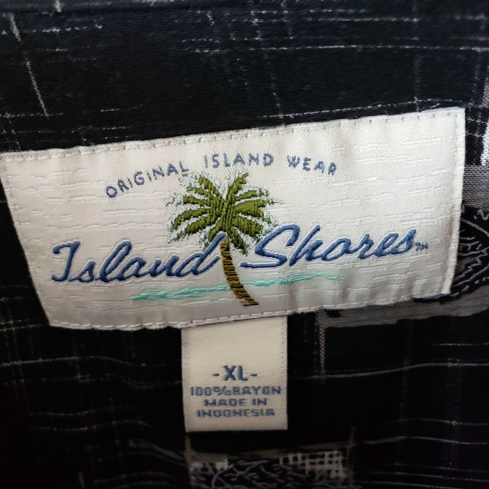 Vintage Island Shores Mens Hawaiian Shirt XL Black Gray Palm Trees Short Sleeve Rayon Button-Up Casual Size US XL / EU 56 / 4 - 4 Thumbnail