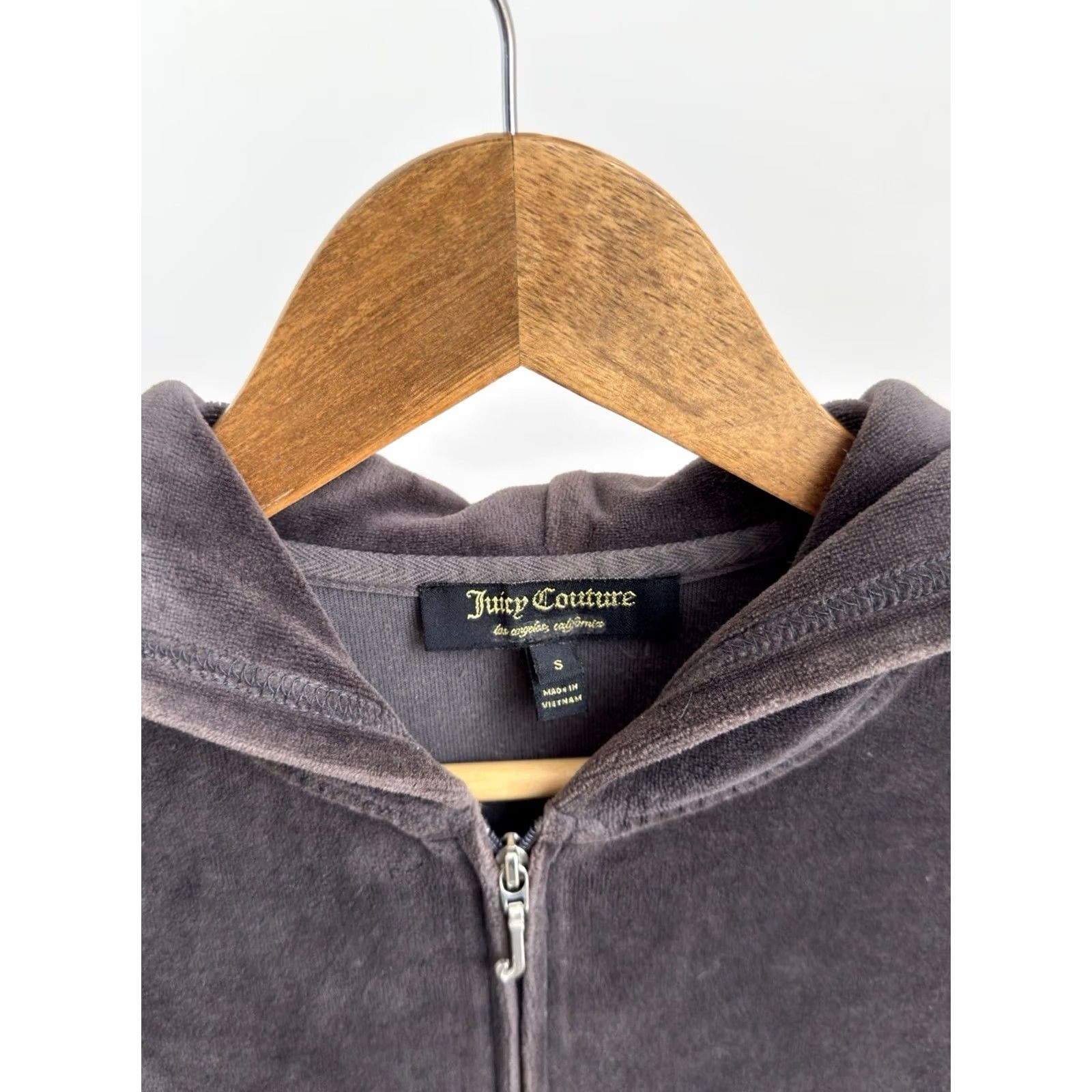 Juicy Couture VINTAGE Juicy Couture Logo Velour Zip Hoodie Womens S Gray 3D 90s Streetwear Hip Hop Designer USA Time Period Casual Size S / US 4 / IT 40 - 6 Thumbnail