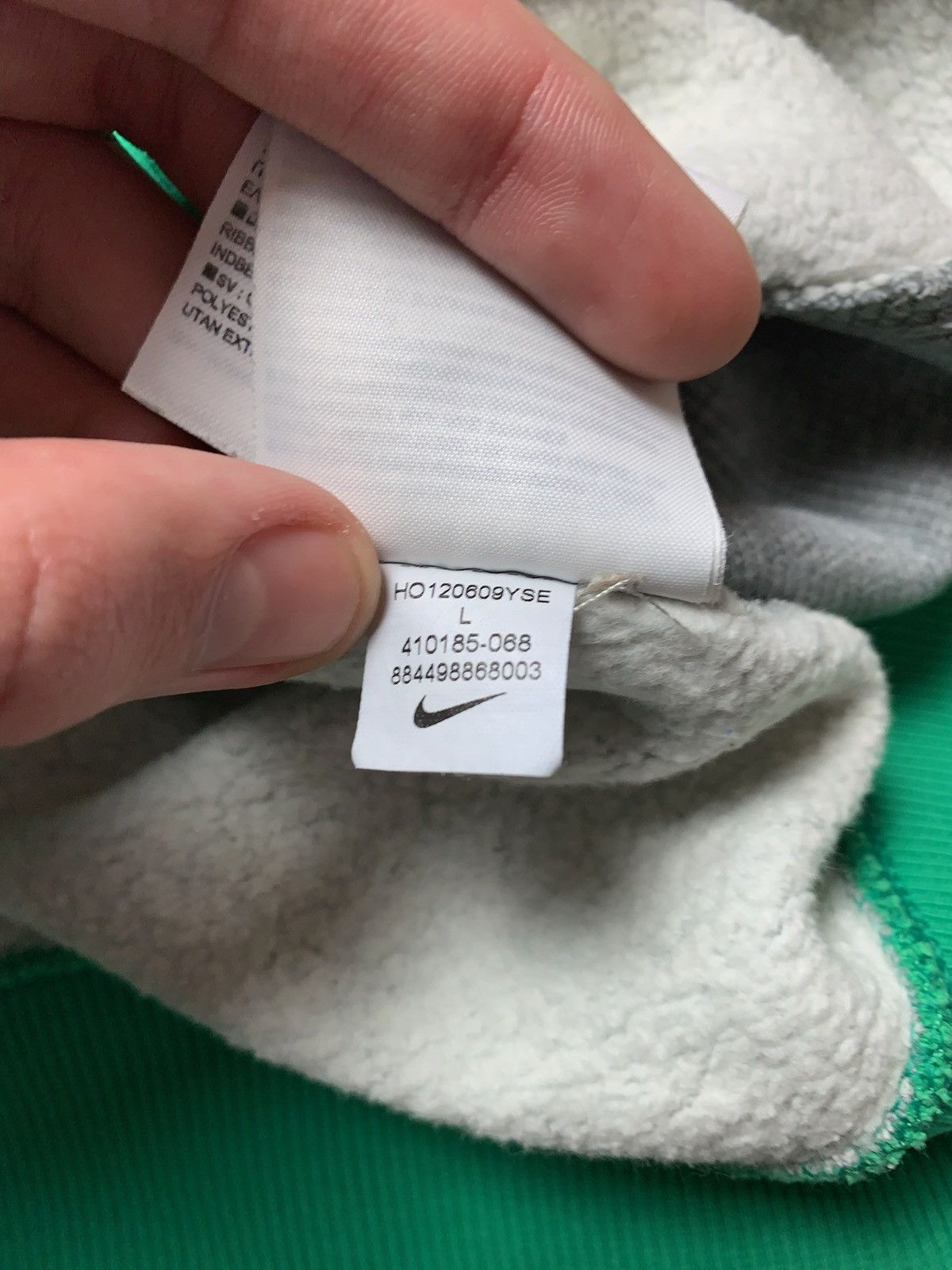 Nike × Vintage Vintage Nike Celtic soccer sweatshirt logo size L Size US L / EU 52-54 / 3 - 7 Thumbnail