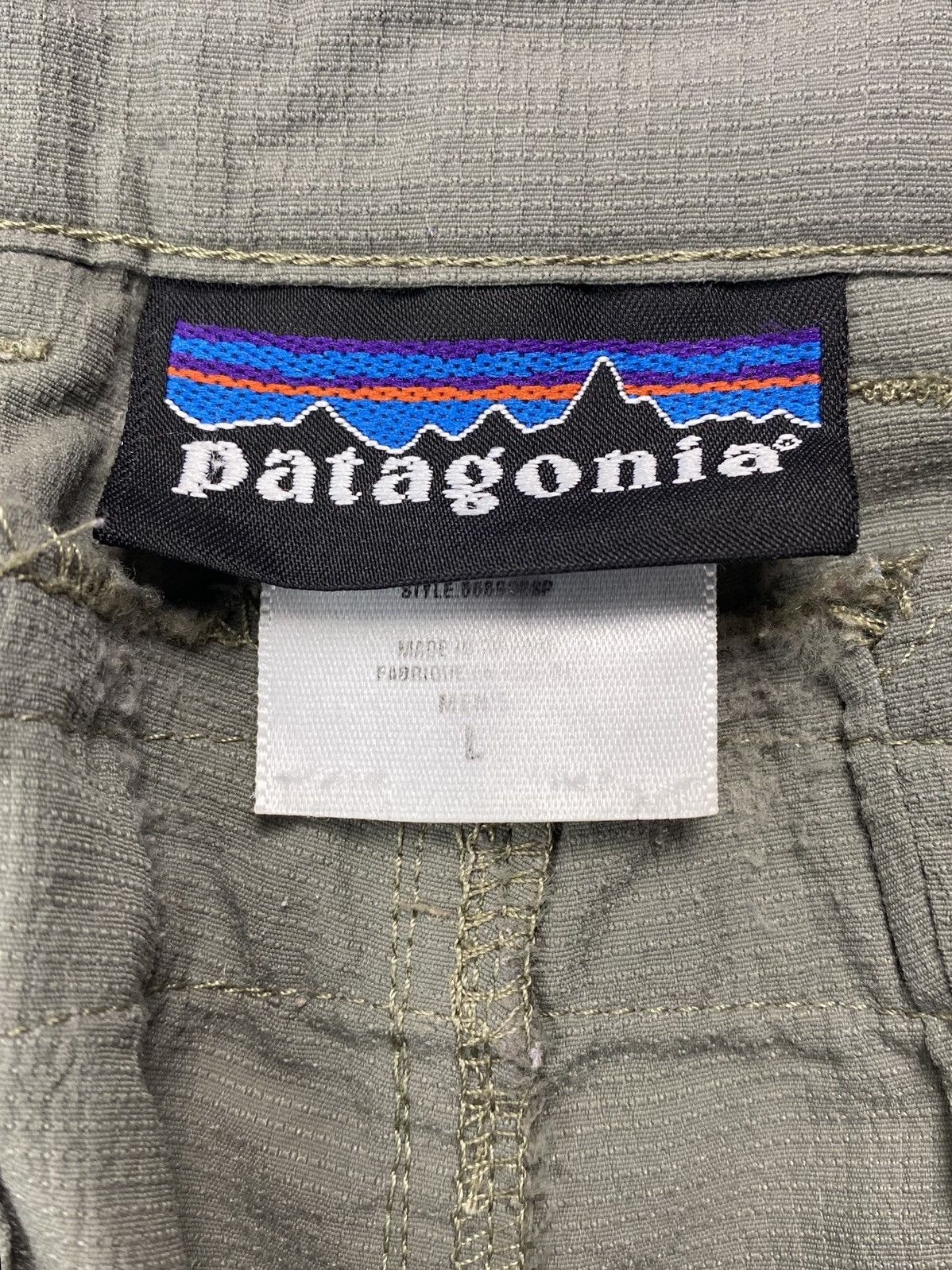 Patagonia 2000’s Distressed Patagonia Ripstop Nylon Hiking Pants Size US 36 / EU 52 - 14 Thumbnail