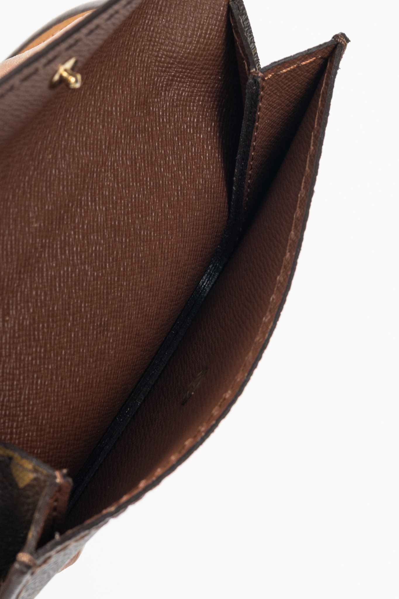 Louis Vuitton Louis Vuitton Monogram Canvas Belt Pochette Size ONE SIZE - 7 Thumbnail