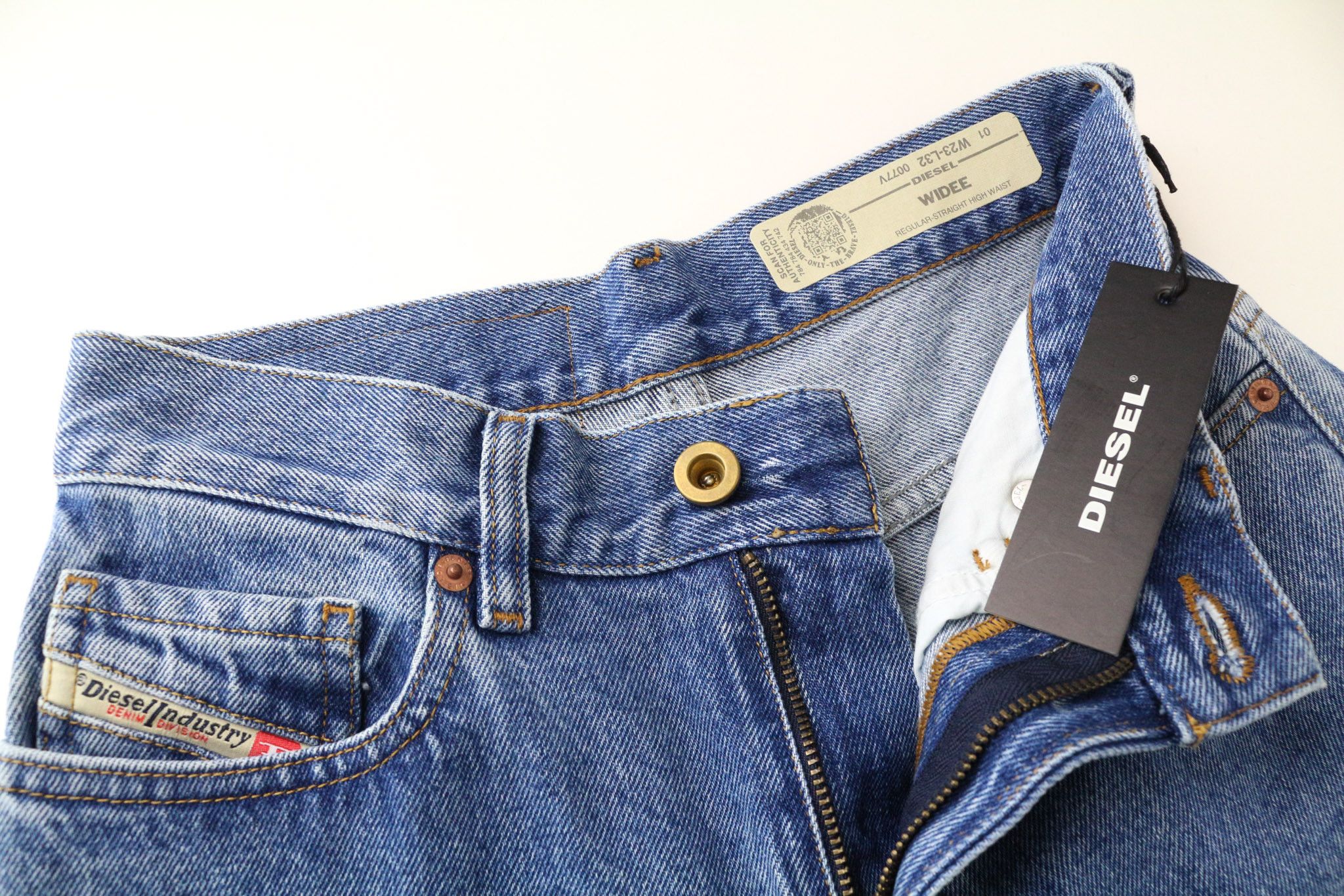 Diesel WIDEE 0077V W23/L32 Blue Girls Jeans 71715 Size 23" - 3 Thumbnail