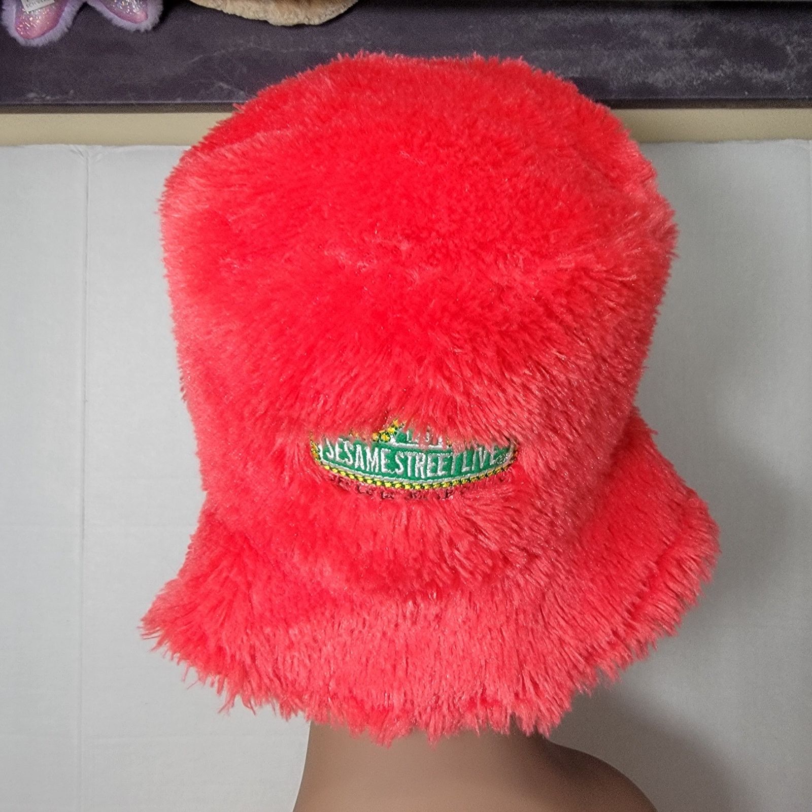 Other Sesame Street Live Red Elmo Faux Fur Bucket Hat Size ONE SIZE - 4 Thumbnail