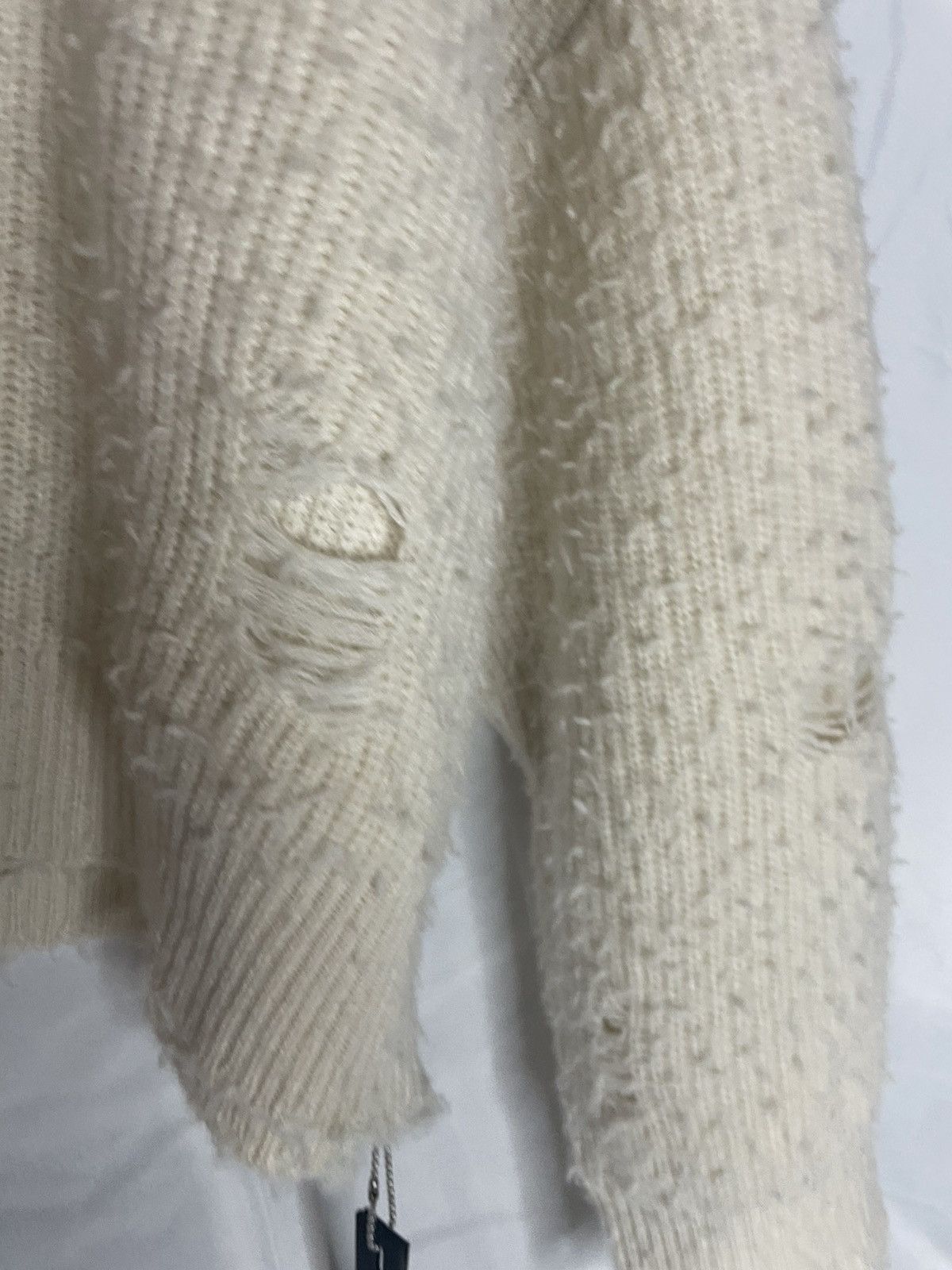 Amiri AMIRI Distressed Cable Knit Turtleneck Sweater Cream Size US M / EU 48-50 / 2 - 5 Thumbnail