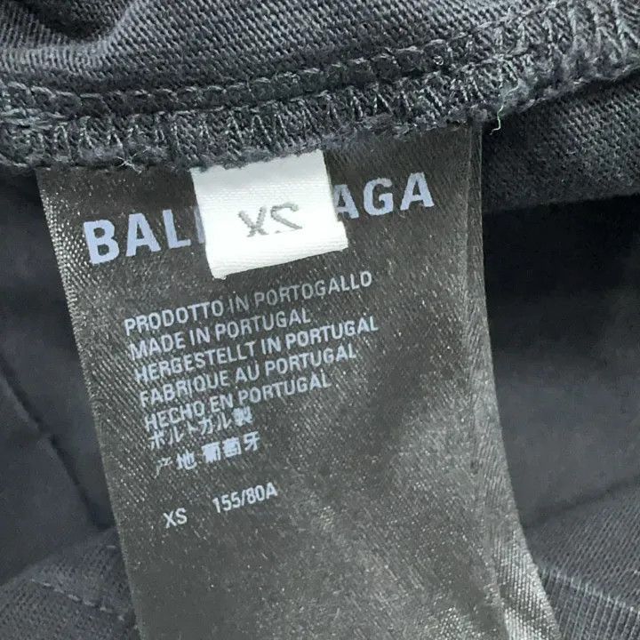 Balenciaga Balenciaga Balenciaga Free Print Classic Short Sleeve Tee Size US XS / EU 42 / 0 - 4 Thumbnail