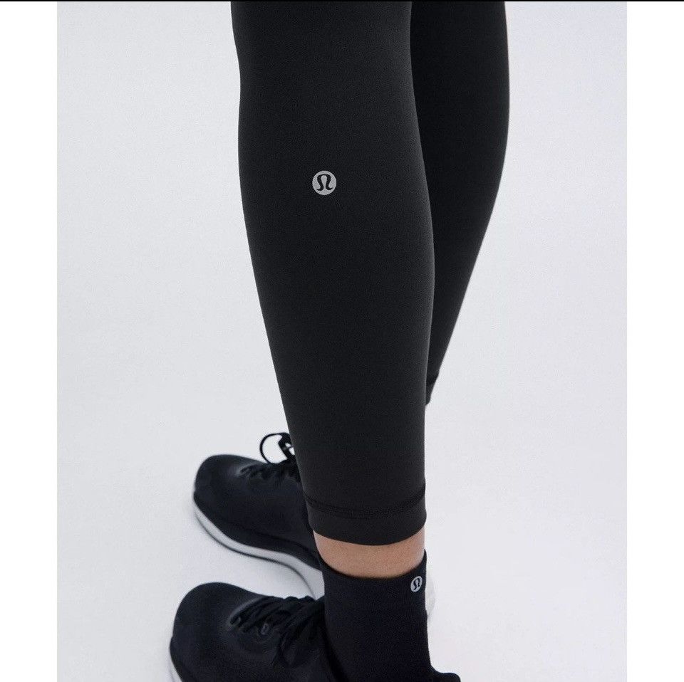 Lululemon Lululemon Wunder Train High-Rise Black Tight 25" 4 NWT Size 27" / US 4 / IT 40 - 3 Thumbnail