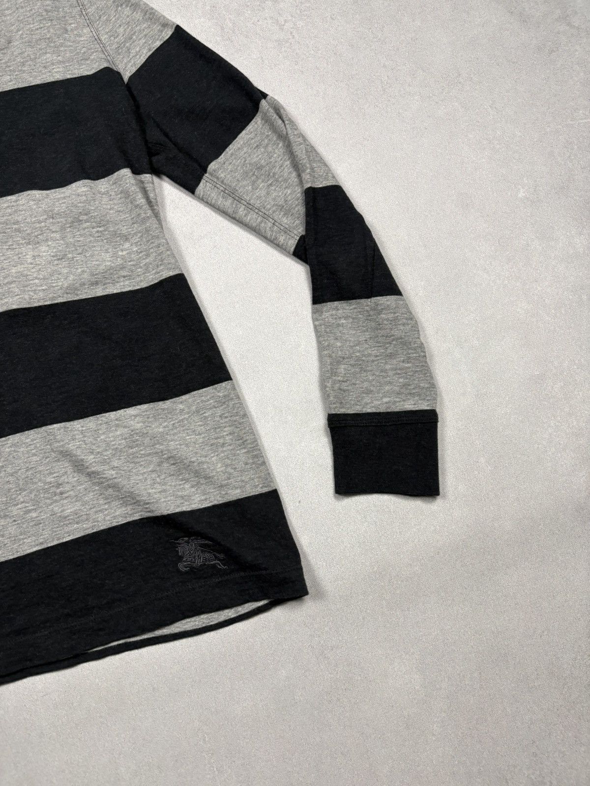 Burberry Burberry Brit Striped V Neck Wool Long Sleeve Top Vintage S Size S / US 4 / IT 40 - 5 Thumbnail