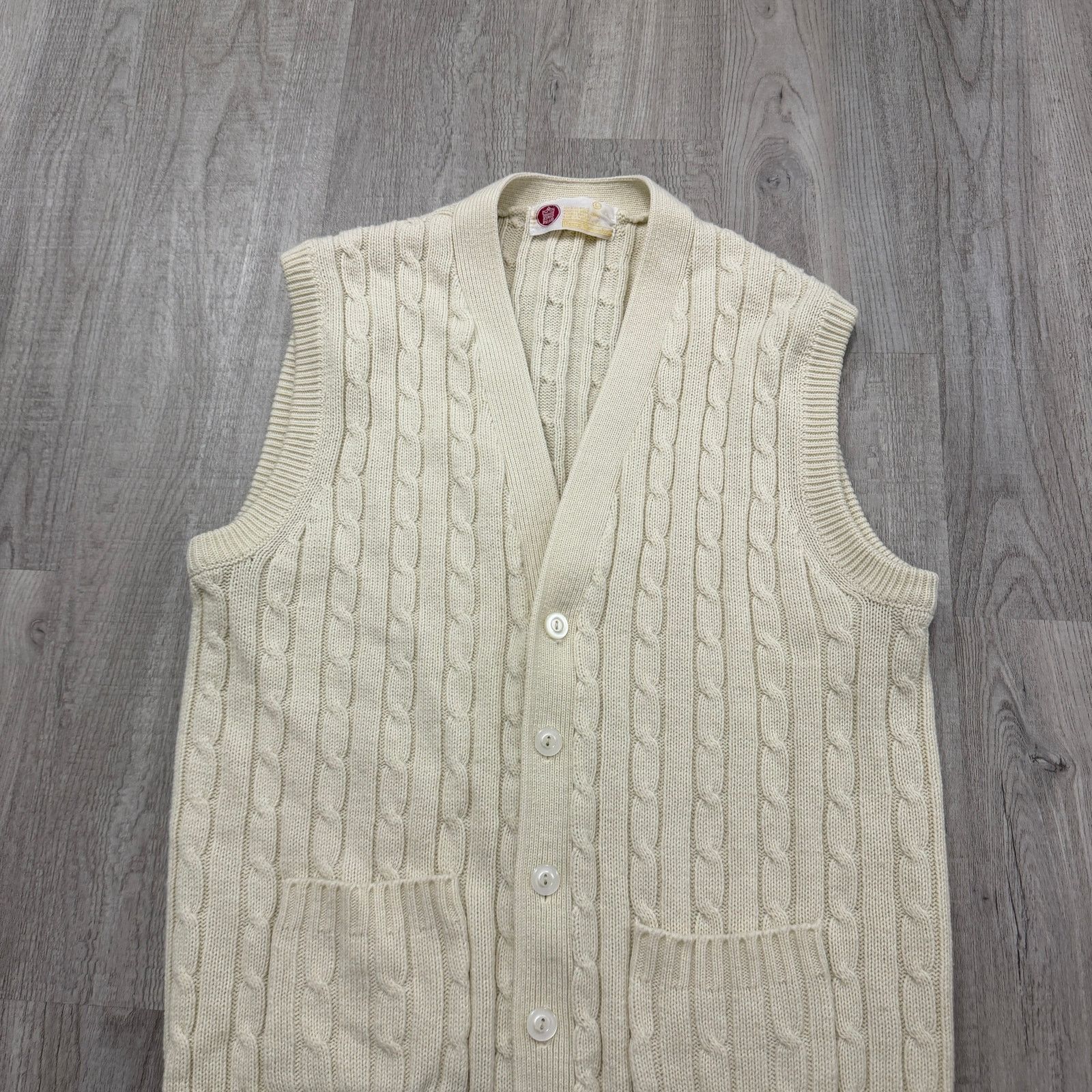 Vintage Vintage Kings Road Sweater Vest Men's Large Cream Cable Knit Size US L / EU 52-54 / 3 - 2 Thumbnail