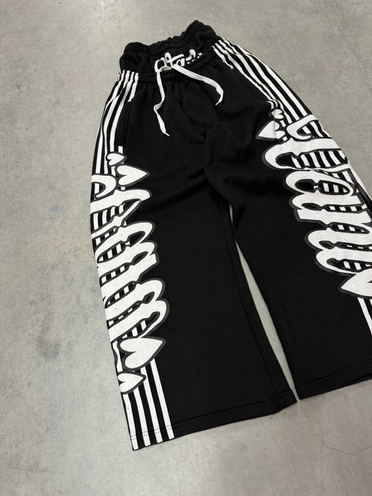 Other Love Kills Baggy Double Waisted Sweatpants - Small Size US 31 - 2 Thumbnail