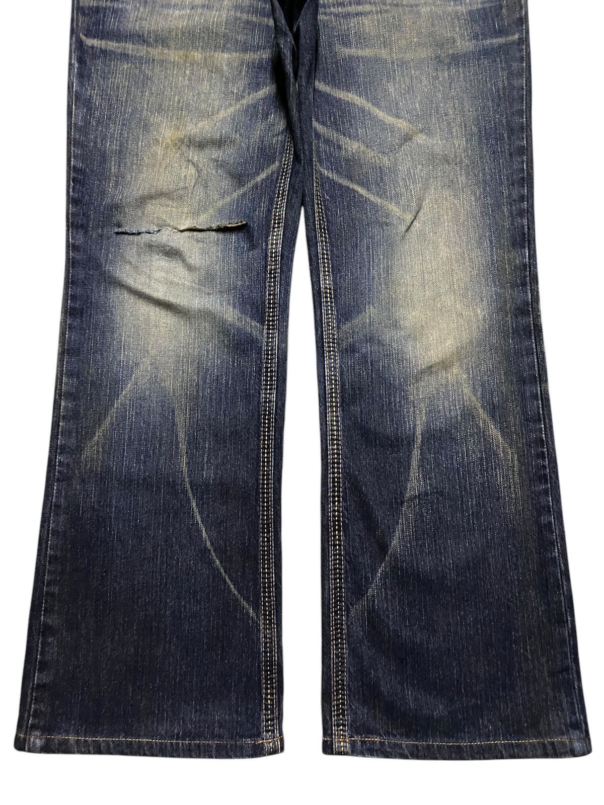 Edwin Vintage Edwin XVS Mud Wash Distressed Flare Jeans Size US 32 / EU 48 - 5 Thumbnail