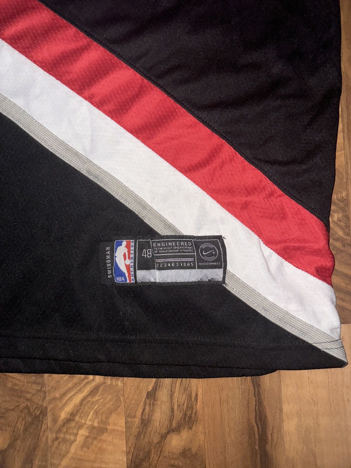 NBA Damien Lillard Portland Jersey Size US M / EU 48-50 / 2 - 2 Thumbnail
