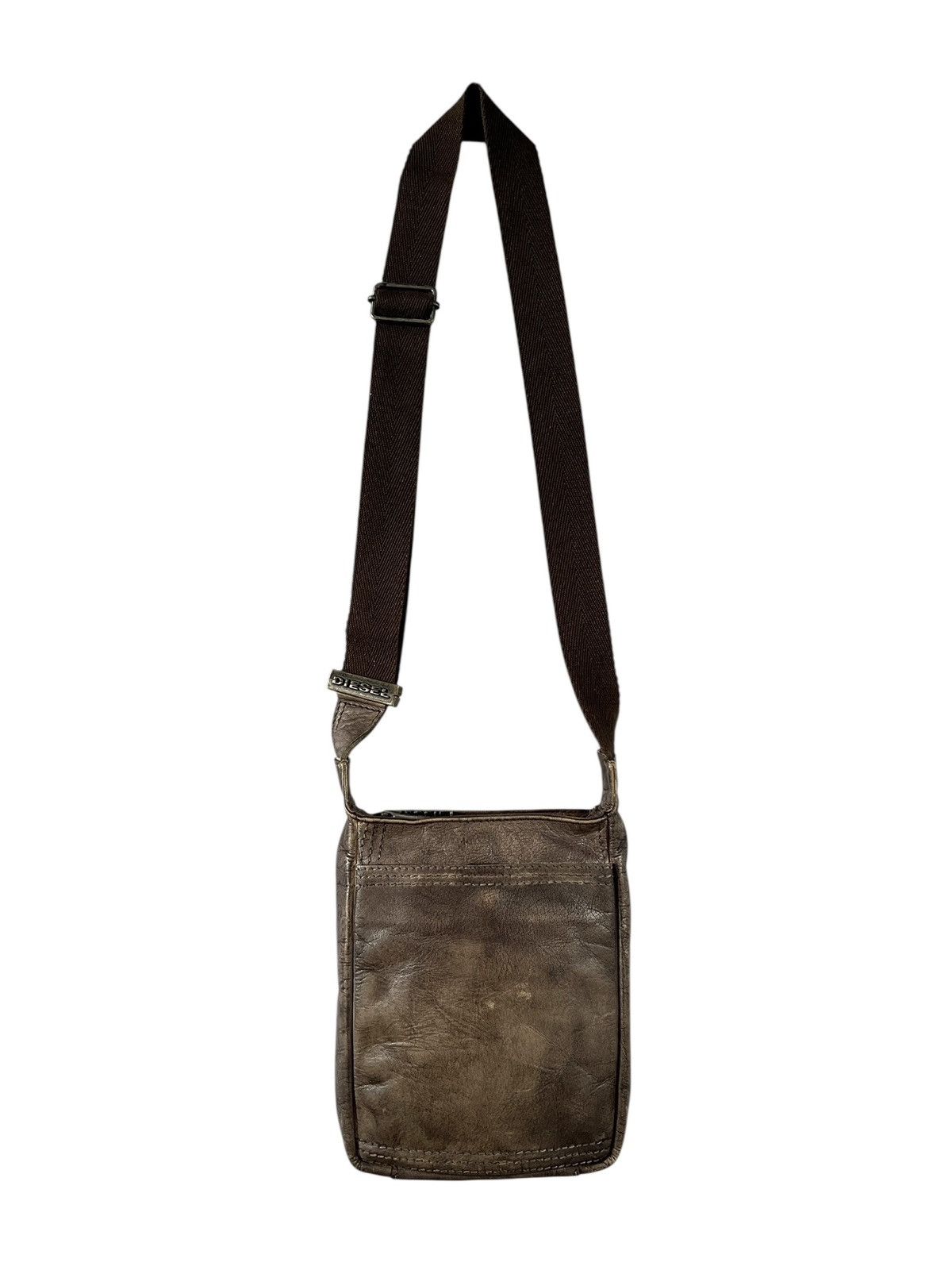 Diesel 2000s Diesel Patina Leather Sling Bag Size ONE SIZE - 3 Thumbnail