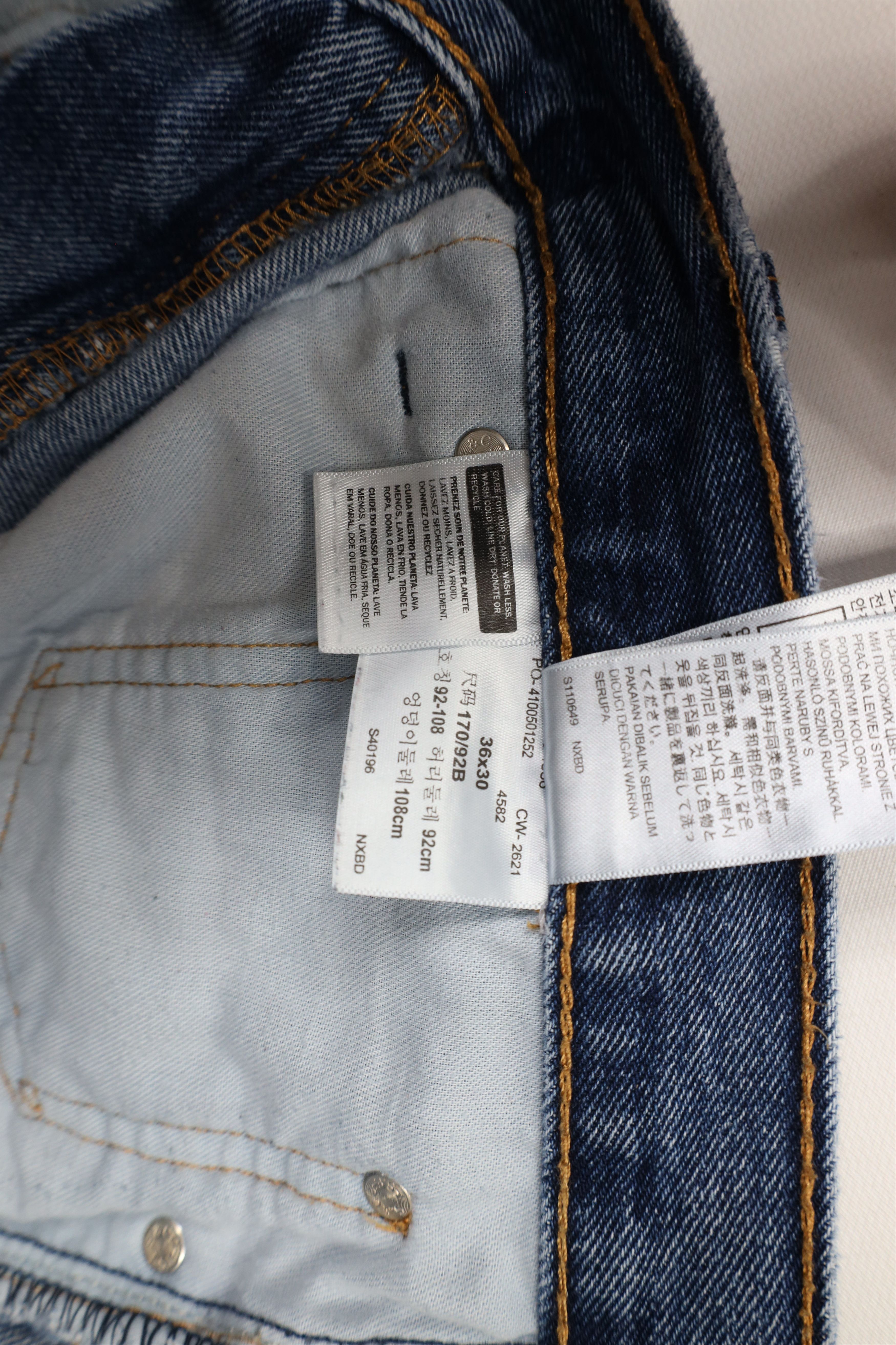 Levi's × Vintage Vintage Y2K Levis 505 Regular Fit Denim Jeans Blue Cotton Size US 36 / EU 52 - 9 Thumbnail