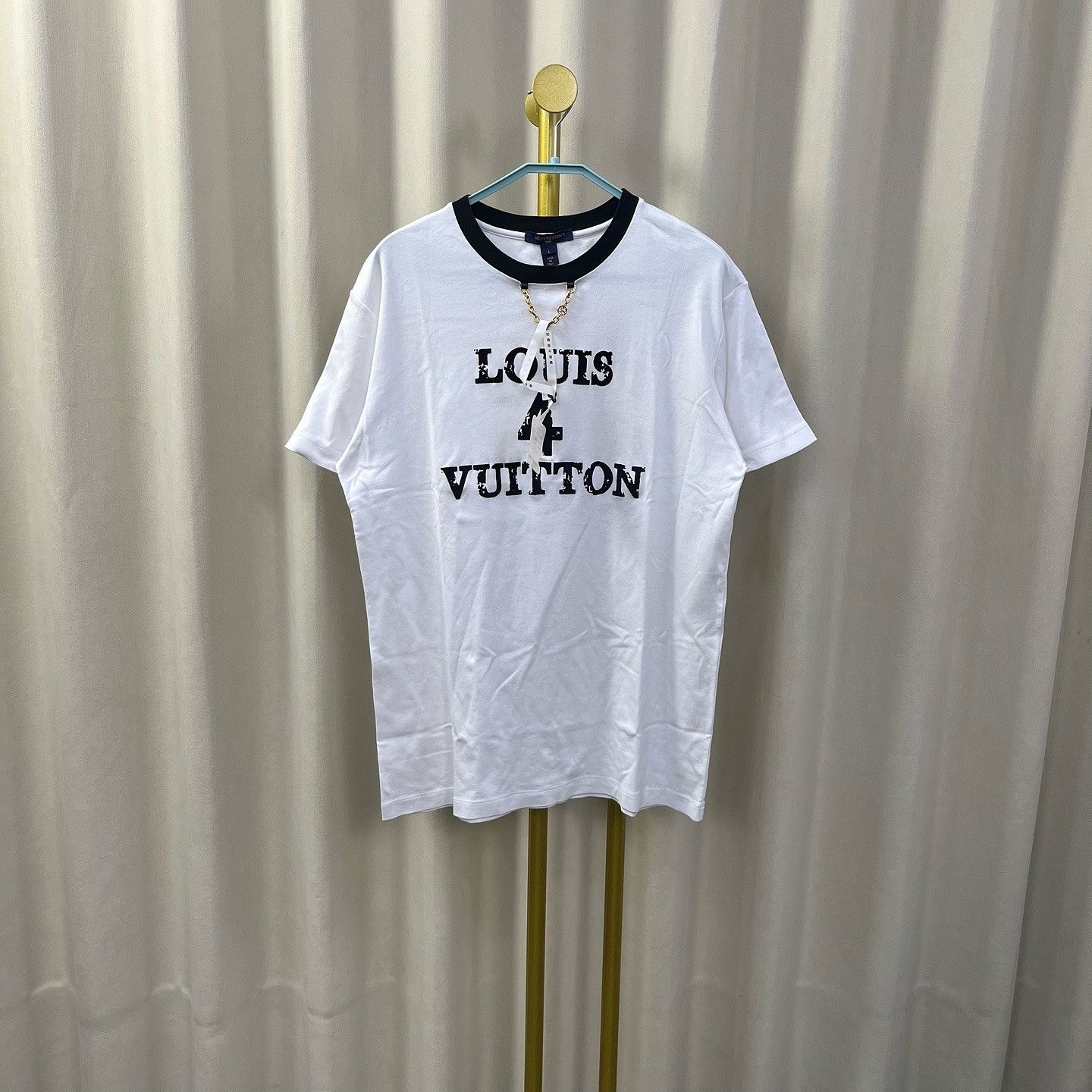 Louis Vuitton Louis Vuitton Logo Print T-Shirt Size L Size L / US 10 / IT 46 - 1 Thumbnail