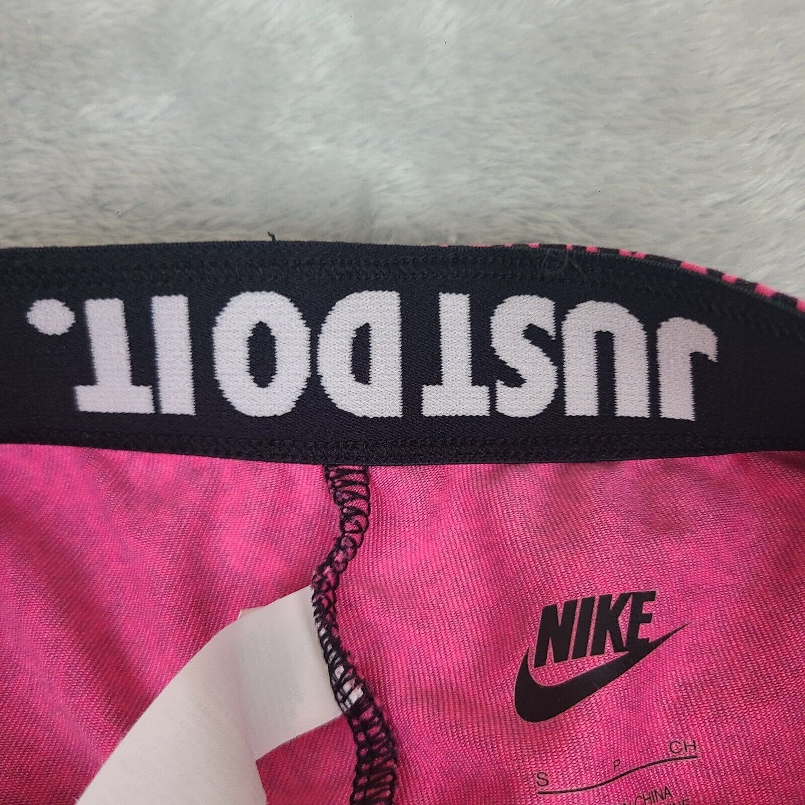 Nike Nike Womens Pink Leopard Workout Pants size Small Just Do It Size 28" / US 6 / IT 42 - 7 Thumbnail