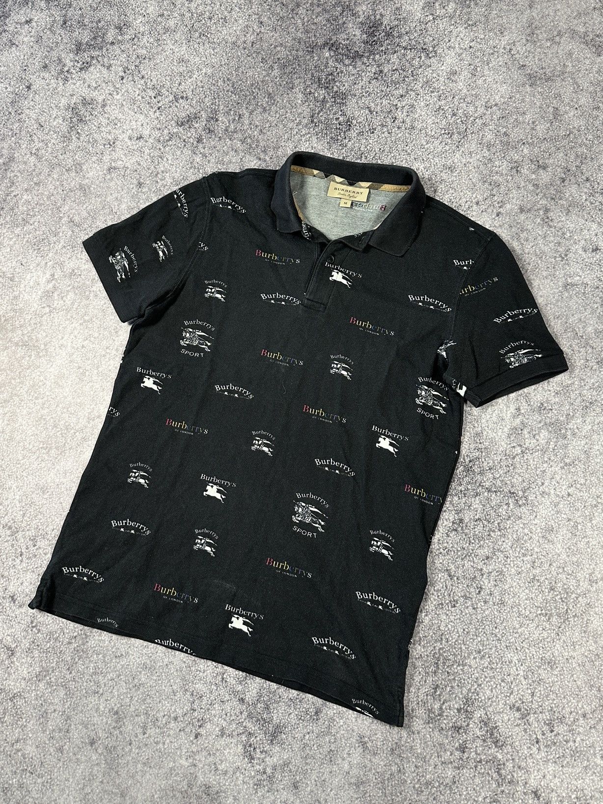 Burberry Burberry Monogram Polos Streetwear Luxury Style Rare M USA Size US M / EU 48-50 / 2 - 1 Thumbnail