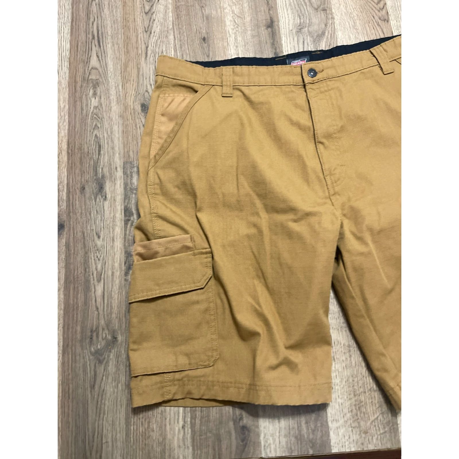 Dickies Dickies Shorts, Men's Size 40, Cargo Shorts, Pockets, Brown, Regular, Inseam 10.5, 40, Mens Size US 40 / EU 56 - 3 Thumbnail