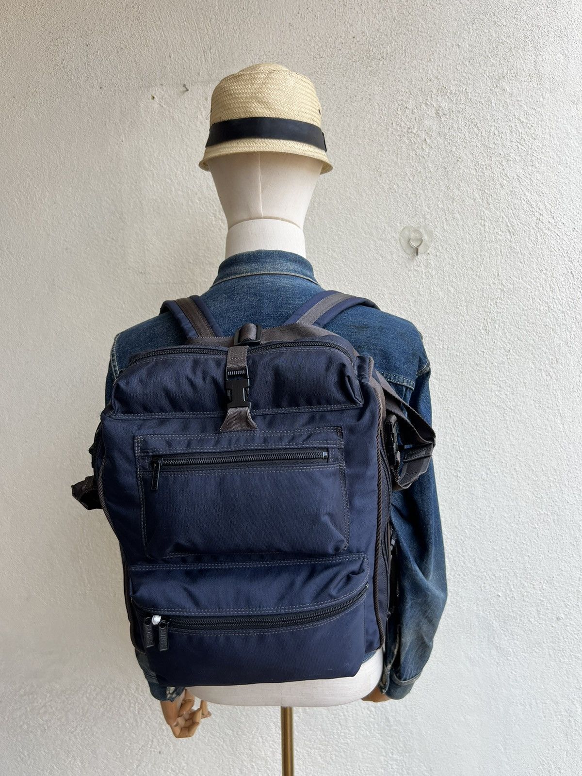 Vintage Vintage Sazaby Japan Two Ways Cargo Backpack Bag Size ONE SIZE - 2 Thumbnail