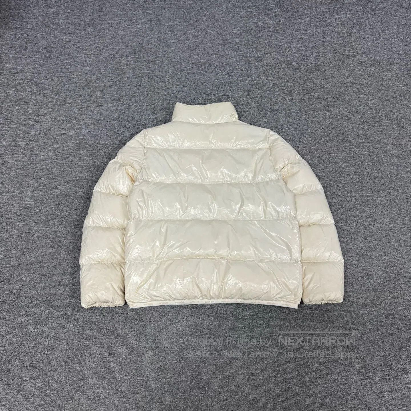 Moncler Moncler Abbadia – Light beige short down jacket with a sta Size US M / EU 48-50 / 2 - 2 Thumbnail