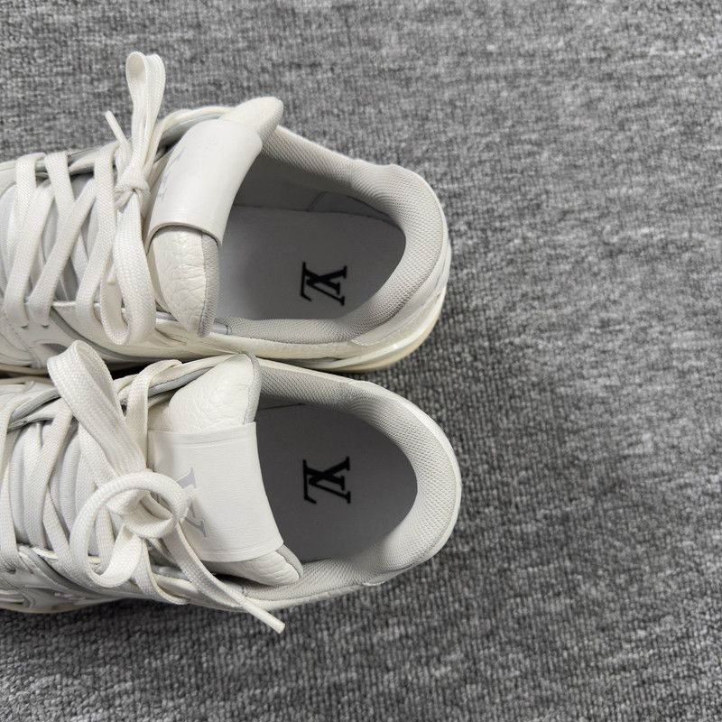 Louis Vuitton Louis Vuitton White Trainer Low-Top Fashion Sneakers -2508 Size US 7.5 / EU 40-41 - 5 Thumbnail