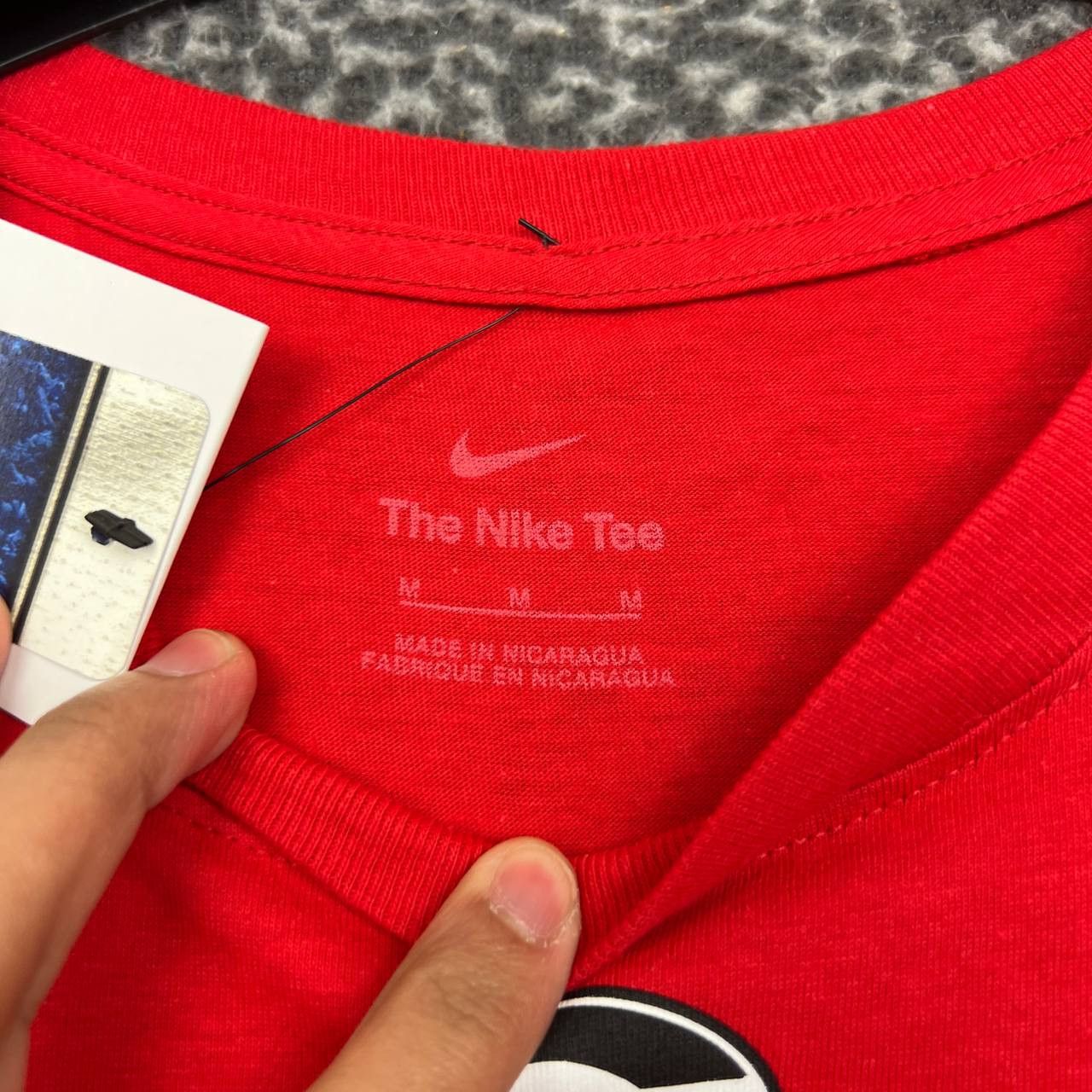 Nike Nike Shirt Women Medium Red Georgia Bulldogs #1 Short Sleeve Size M / US 6-8 / IT 42-44 - 3 Thumbnail