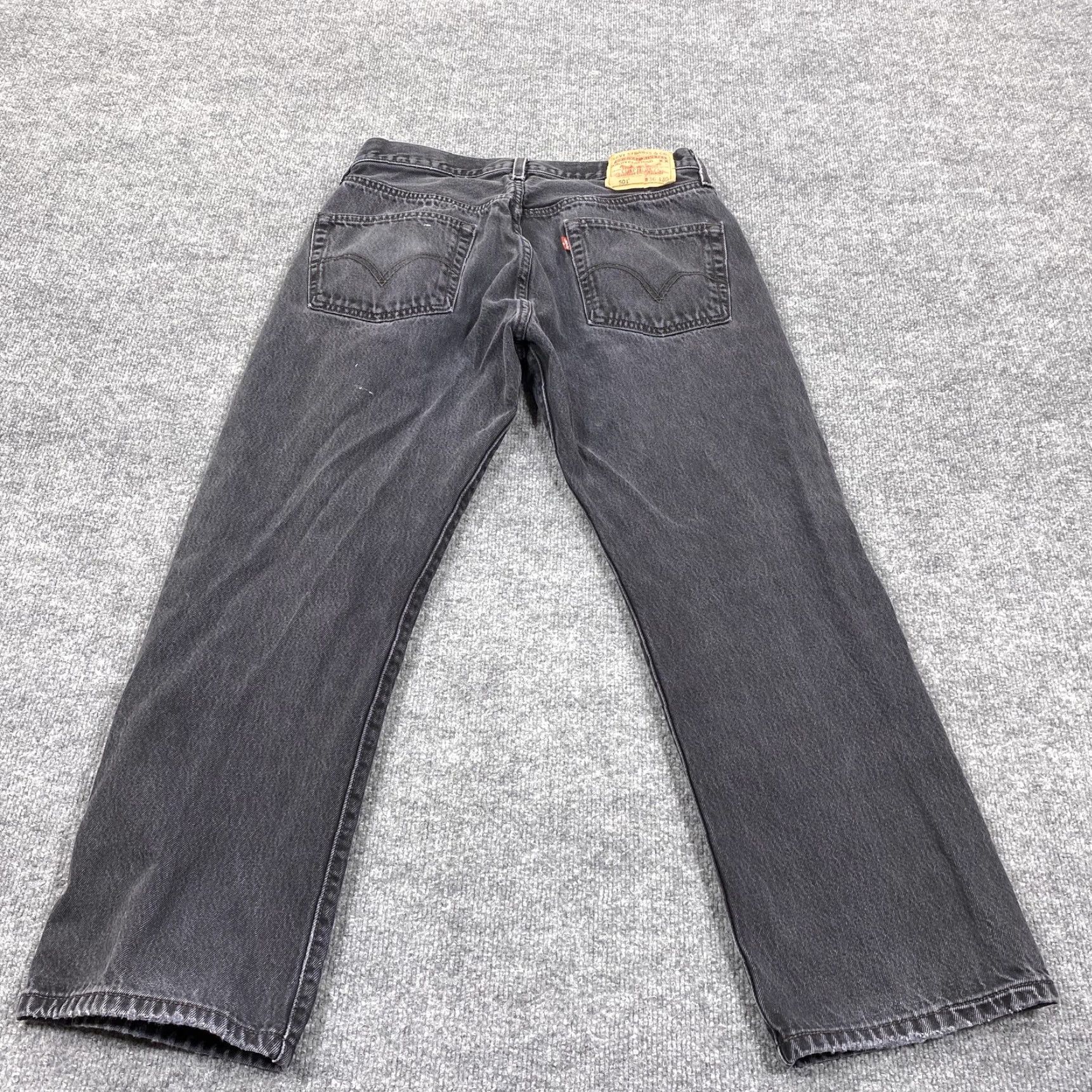 Levi's VINTAGE Levi's 501 Jeans Mens 36x30 Black Straight Leg Button Fly含 Accessories Size US 36 / EU 52 - 3 Thumbnail