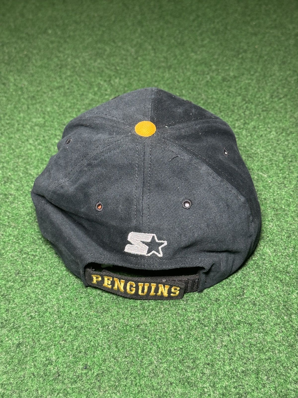 Starter Pittsburgh Penguins Starter Vintage 90s Strapback Dad Hat Size ONE SIZE - 3 Thumbnail