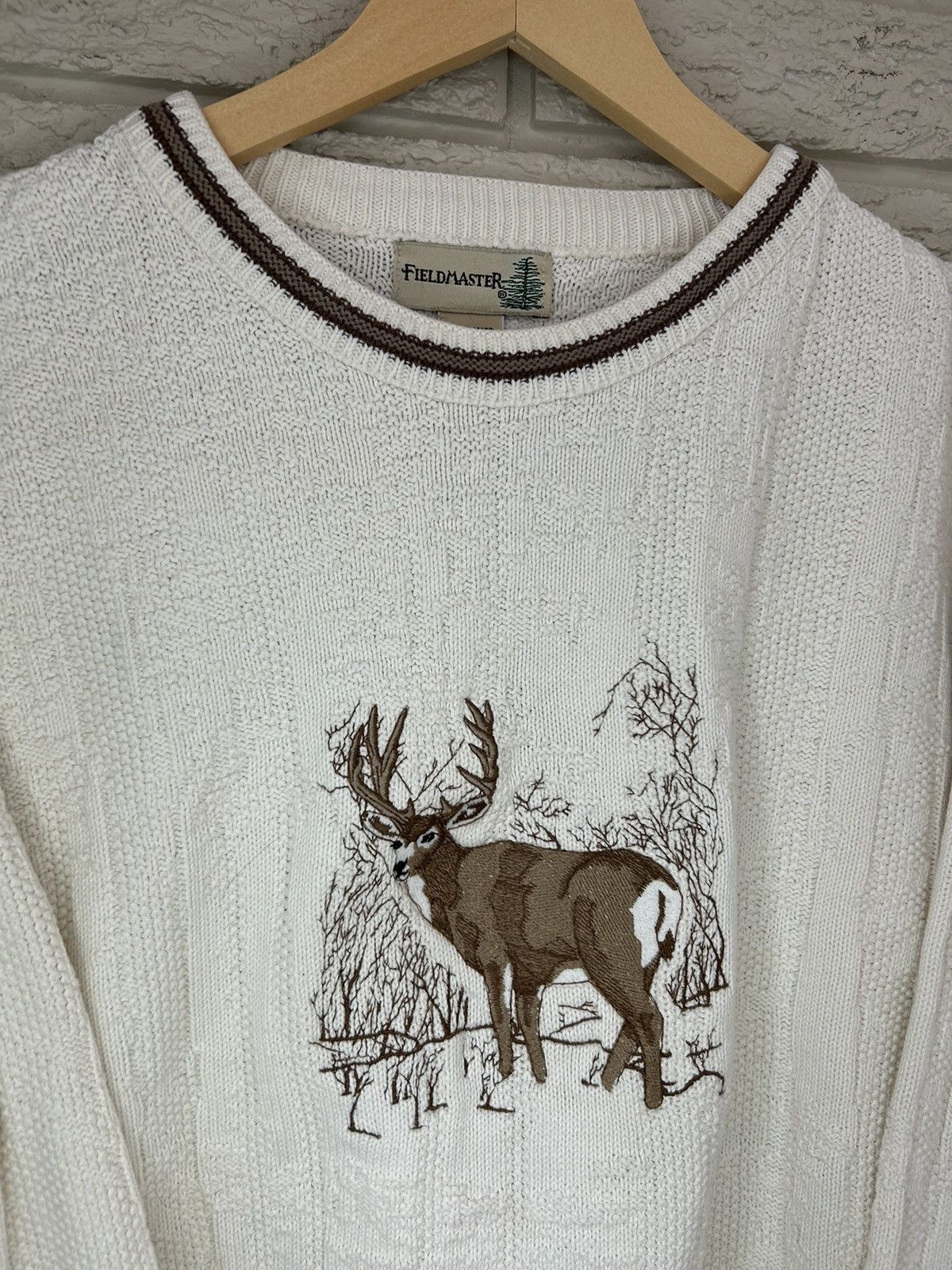 Vintage Vintage 90s Embroidered Deer Textured Knit Sweater Size US L / EU 52-54 / 3 - 2 Thumbnail