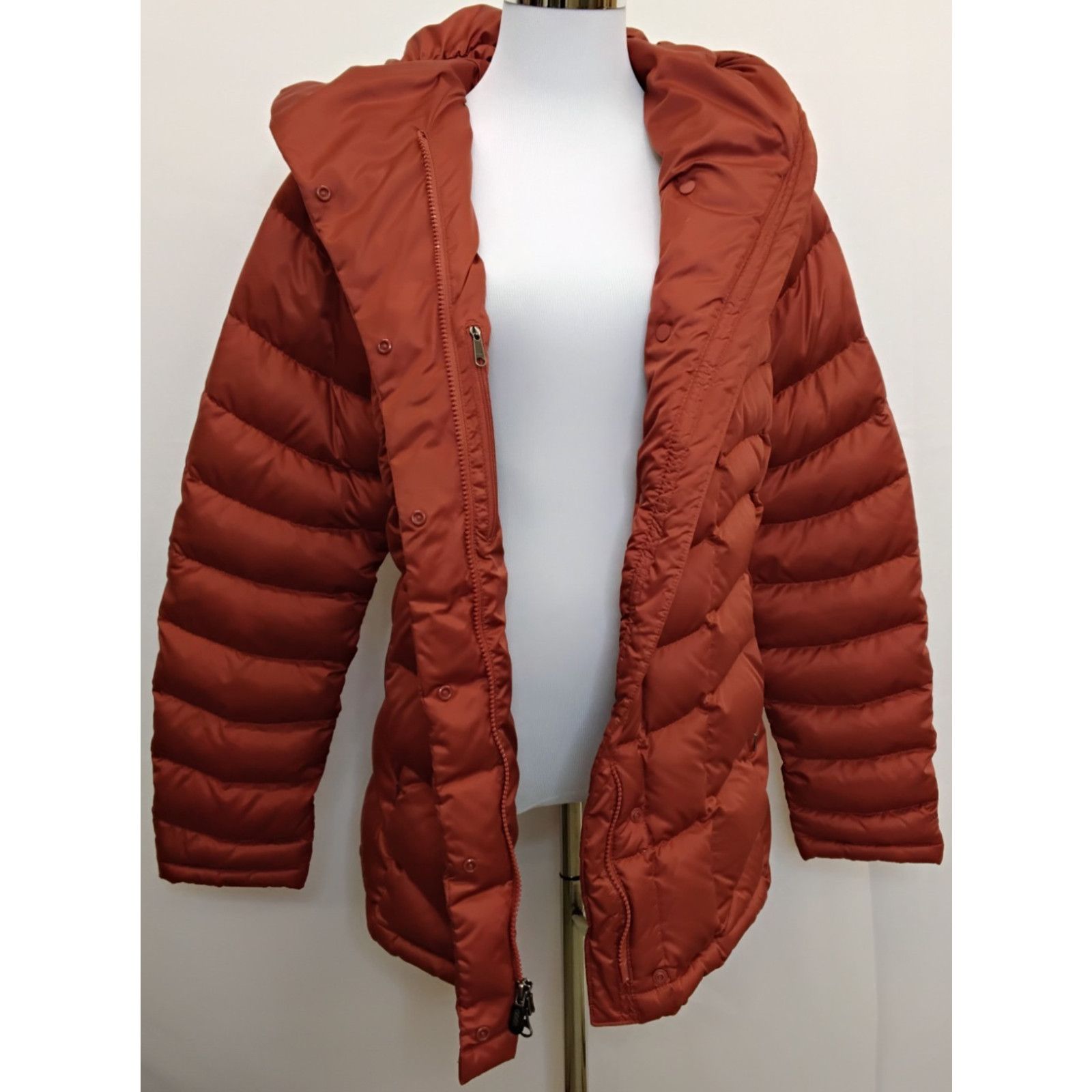 Patagonia Patagonia Down Jacket Women's Large Puffer Full Zip Orange Size L / US 10 / IT 46 - 11 Thumbnail