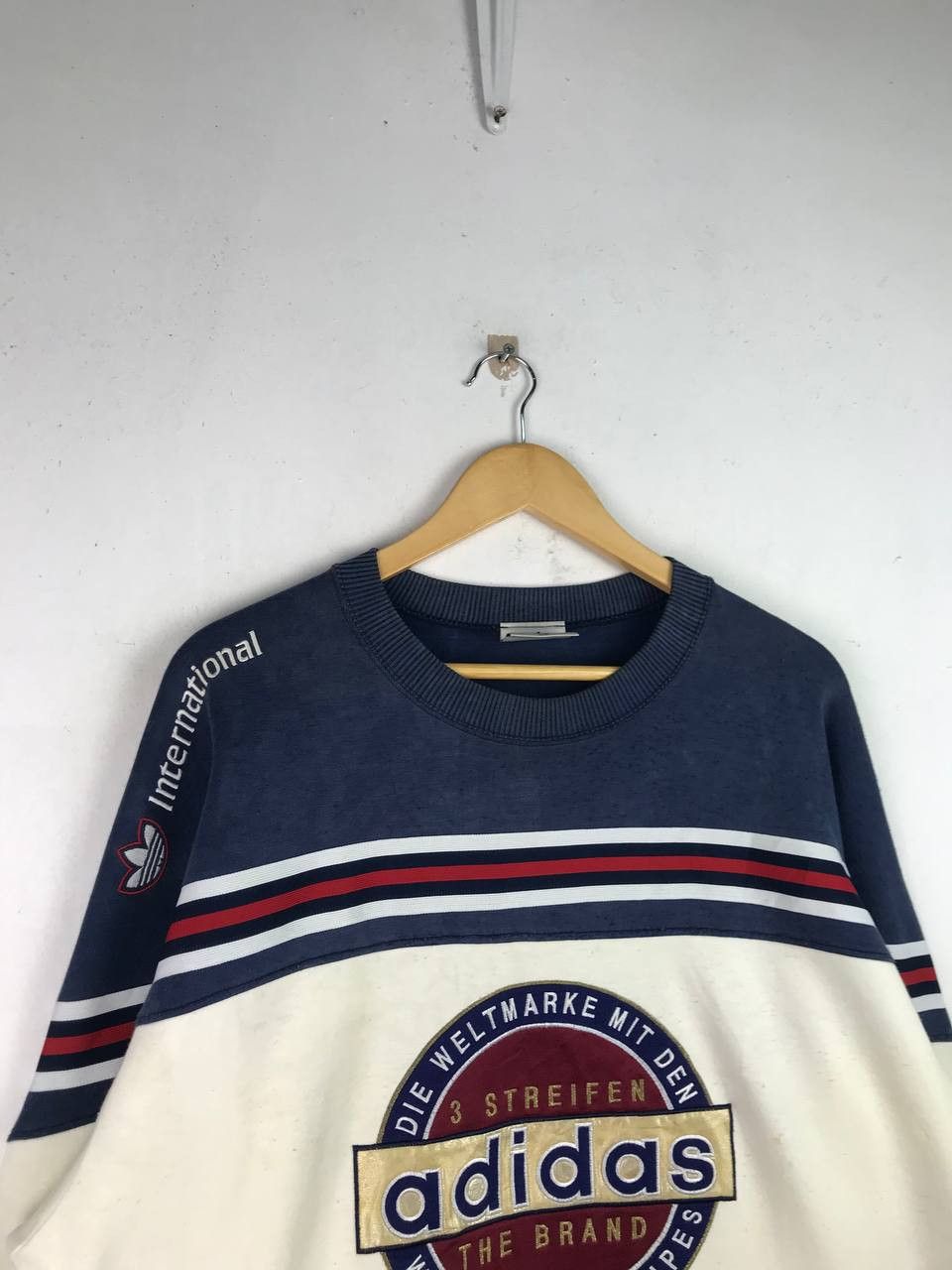 Adidas × Japanese Brand × Vintage Vintage 90's Adidas Big Logo Spellout Sweatshirt Size US L / EU 52-54 / 3 - 5 Thumbnail