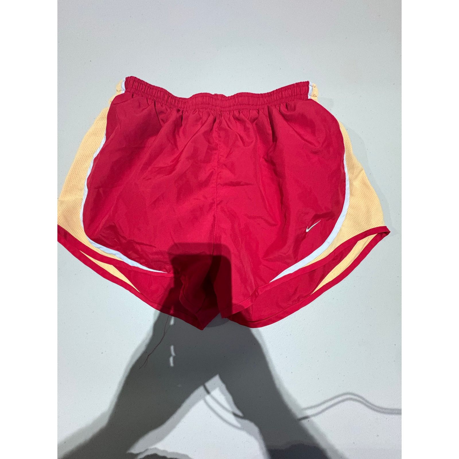 Nike Nike Dri Fit Womens Red Shorts Sz Medium Athletic Lined Size 30" / US 8 / IT 44 - 2 Thumbnail