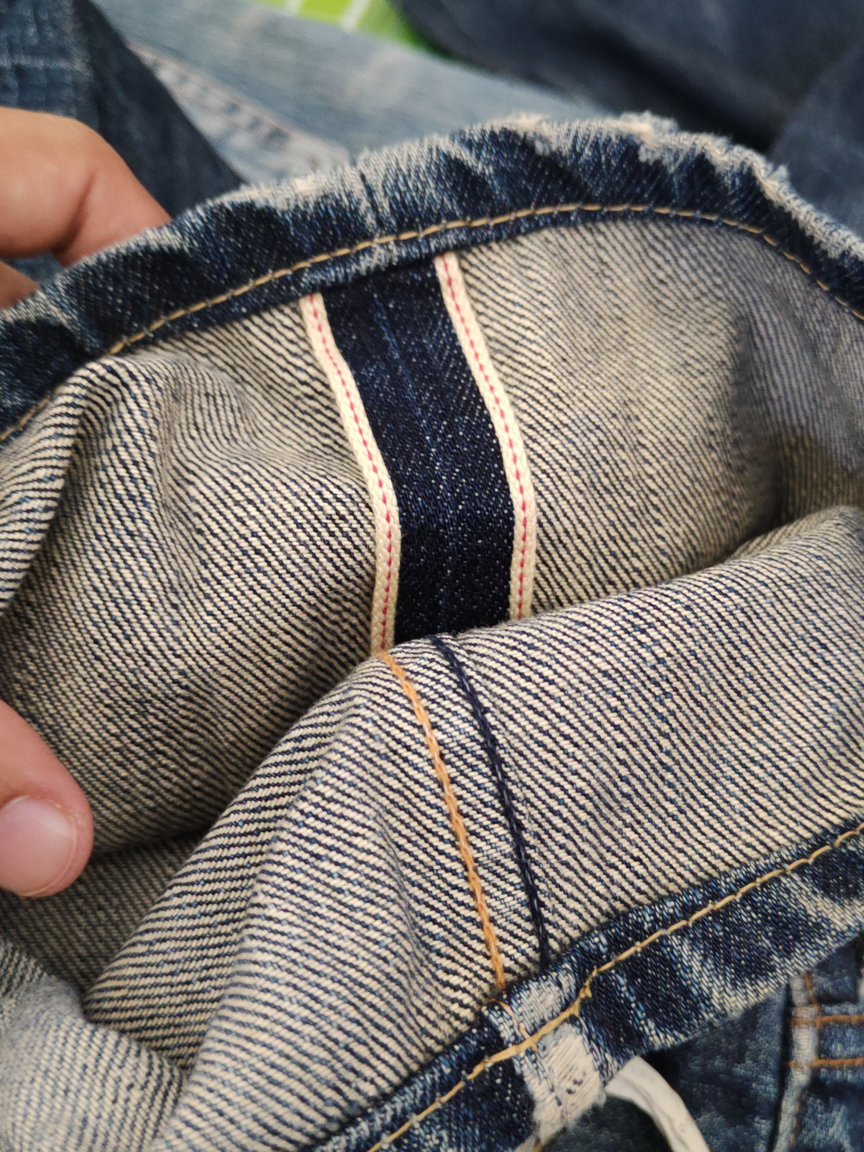 Levi's Levi's Dark Blue Distressed Ripped denim Jeans #W1399 Size US 33 - 12 Thumbnail