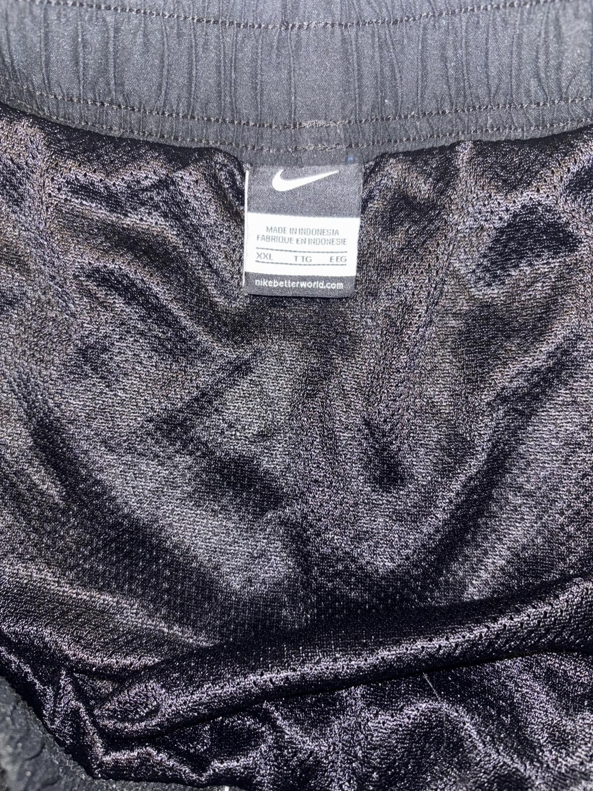 Nike Nike Men's Black Swim Trunks with Neon Accents Size US 40 / EU 56 - 4 Thumbnail