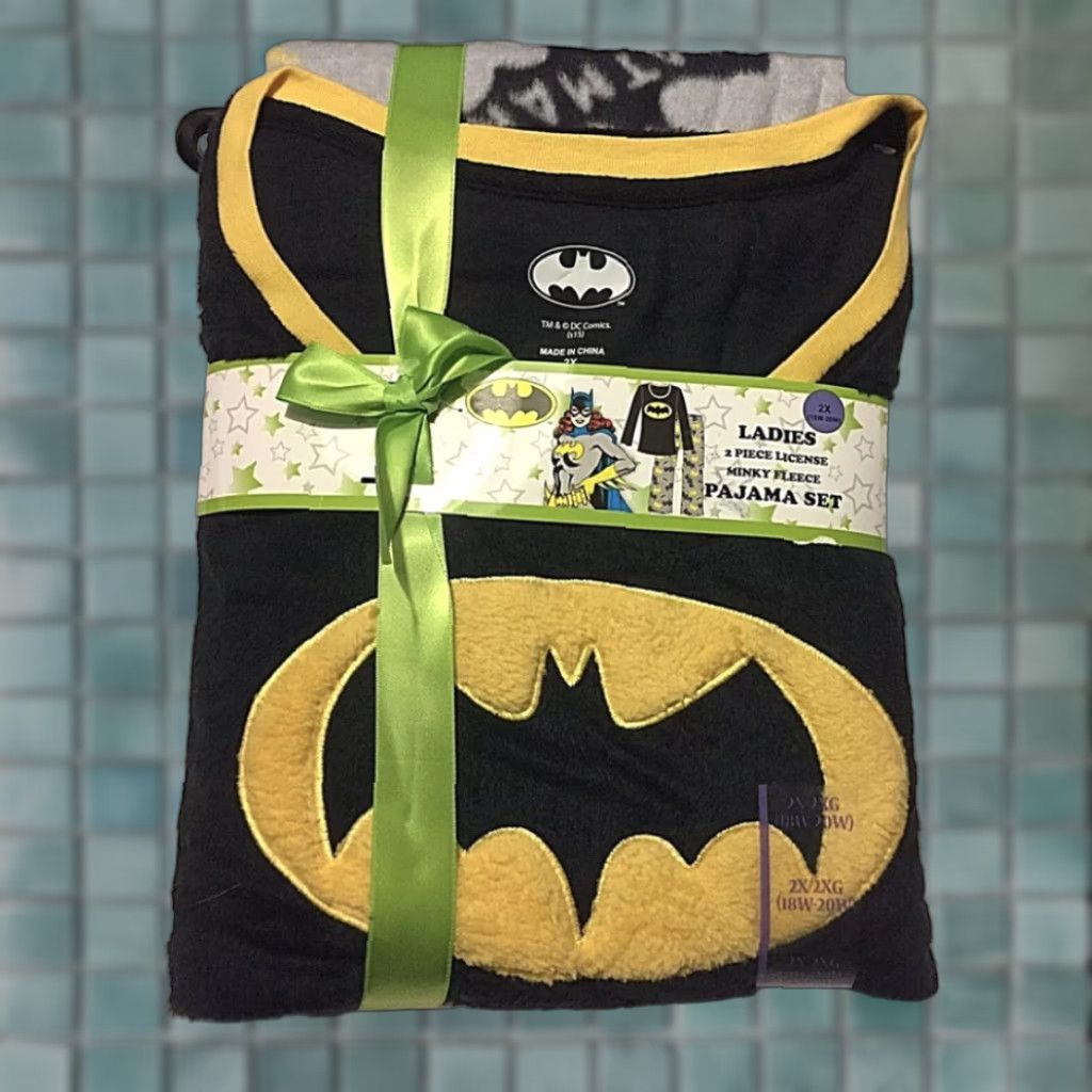 DC Comics DC Comics Batman Pajama Set Women 2X-Large Fleece Christmas Superhero Novelty Winter Size ONE SIZE - 1 Thumbnail