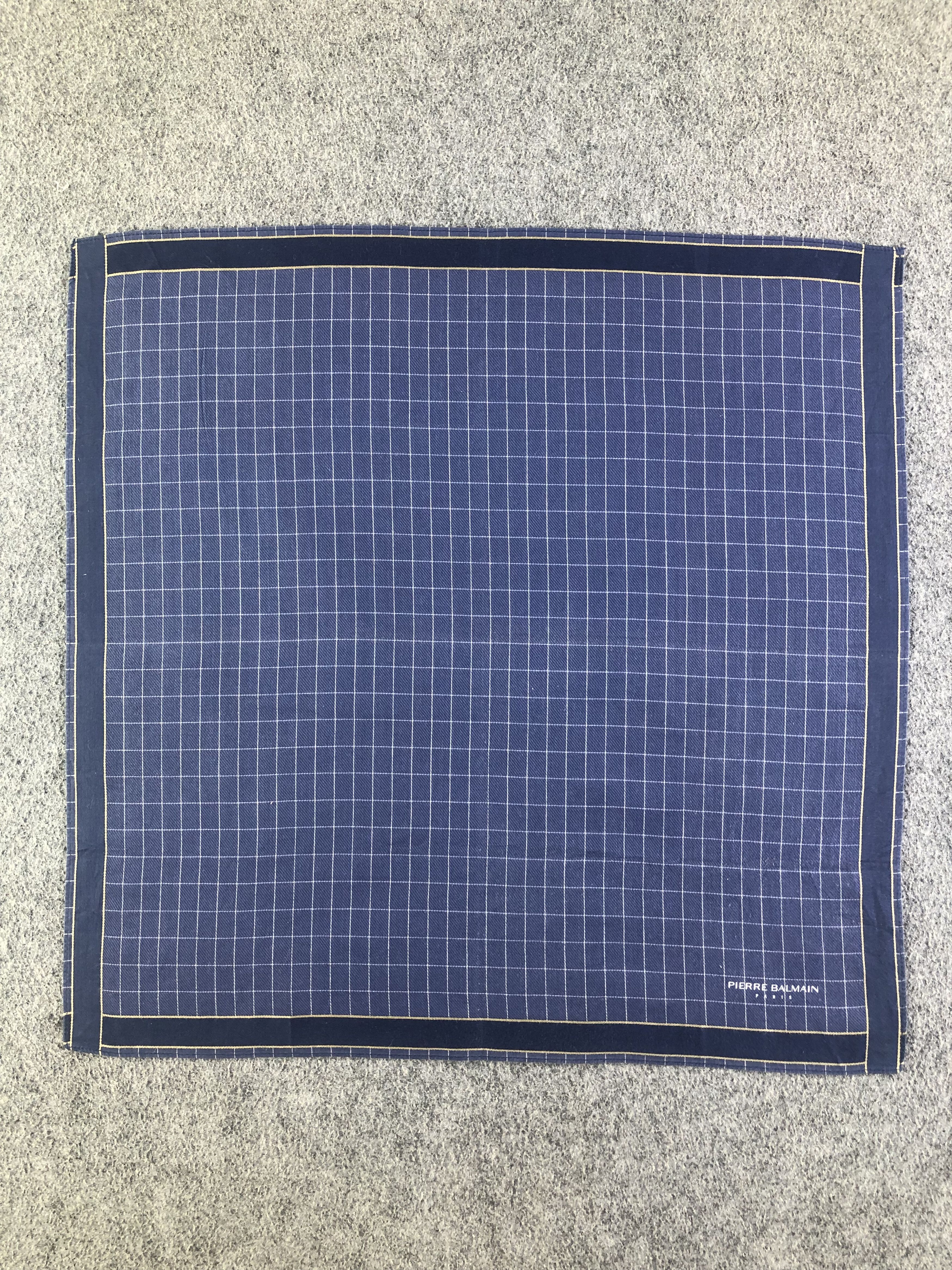 Pierre Balmain Pierre Balmain Handkerchief / Bandana / Neckerchief C497 Size ONE SIZE - 3 Thumbnail
