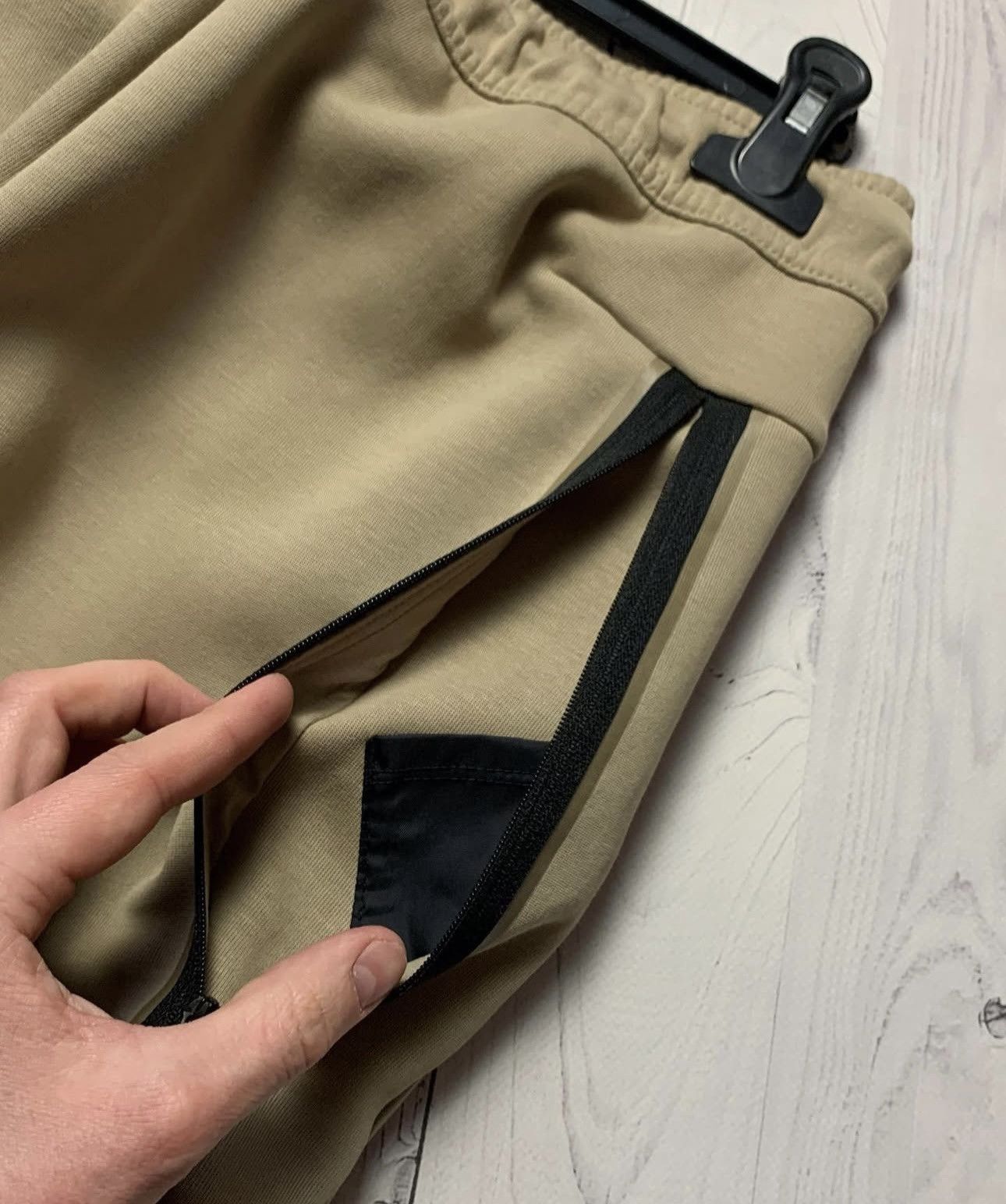 Nike Vintage Nike tech fleece big logo size L very rare beige Size US L / EU 52-54 / 3 - 4 Thumbnail