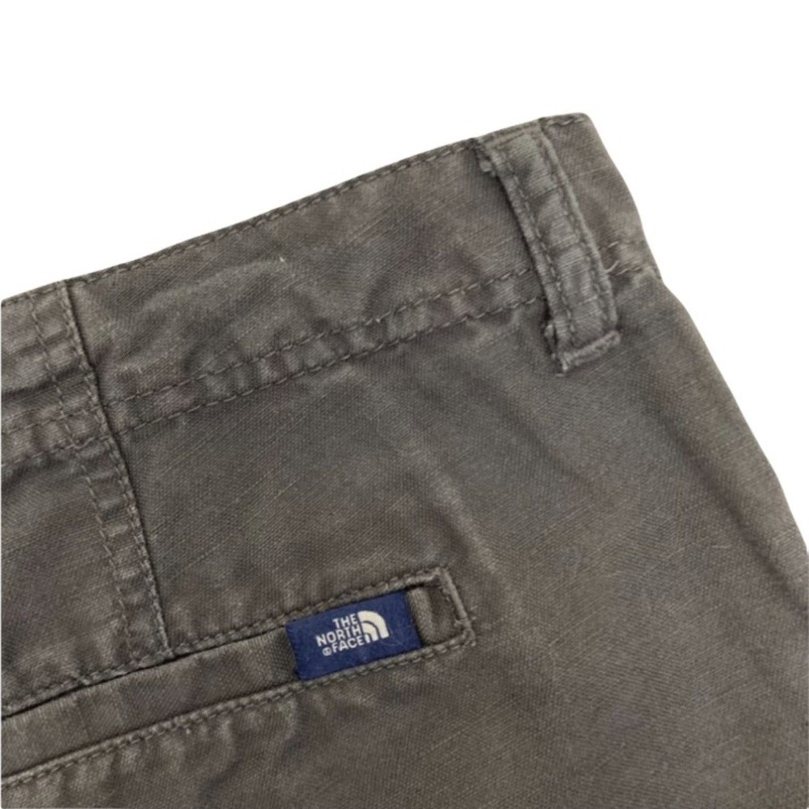 The North Face The North Face Gray Flat Front Shorts Sz 6 Size 28" / US 6 / IT 42 - 6 Thumbnail