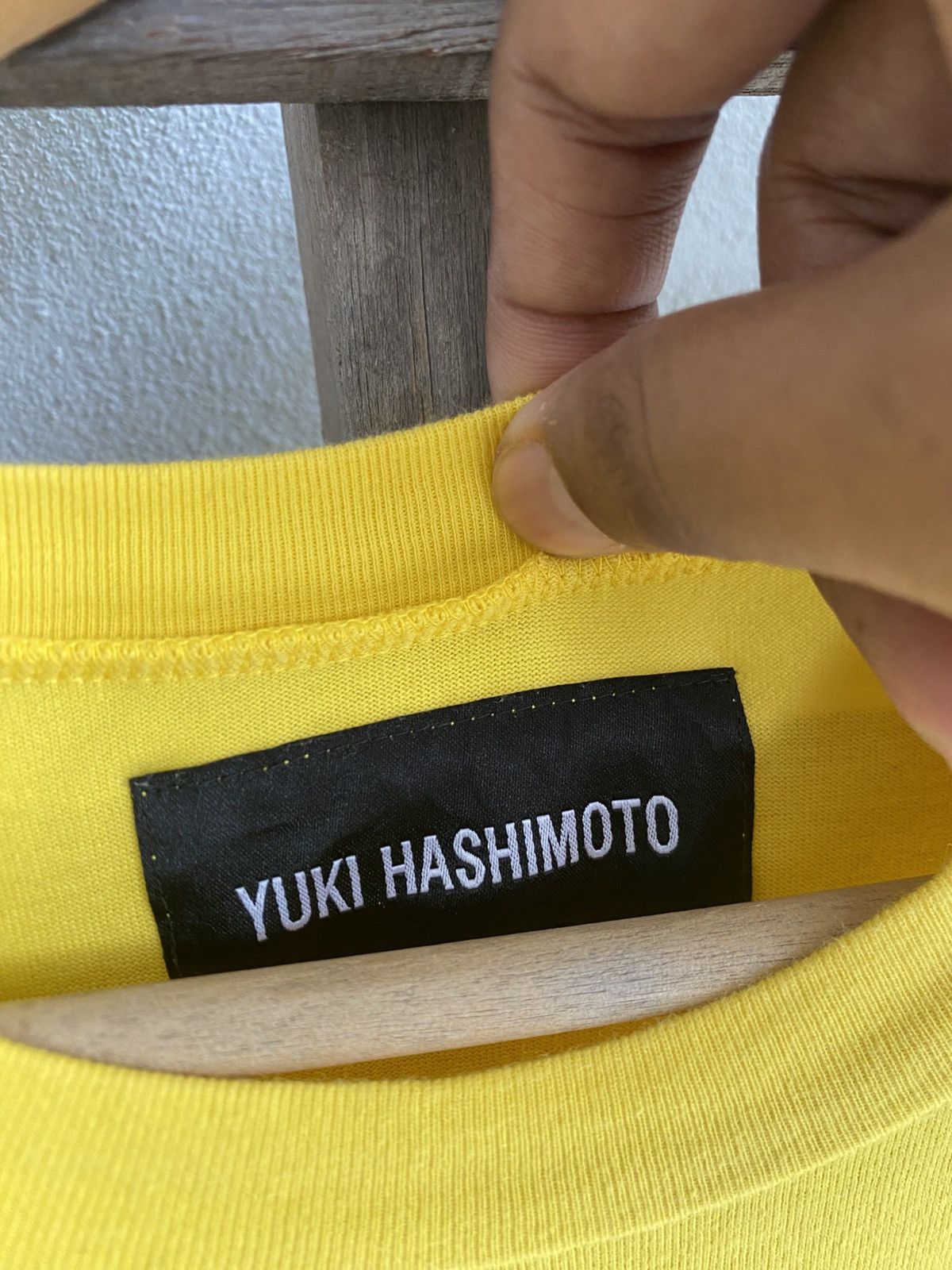 Japanese Brand DHL Tshirt Collaborates with Japanese Brand YUKI HASHIMOTO Size US L / EU 52-54 / 3 - 6 Thumbnail
