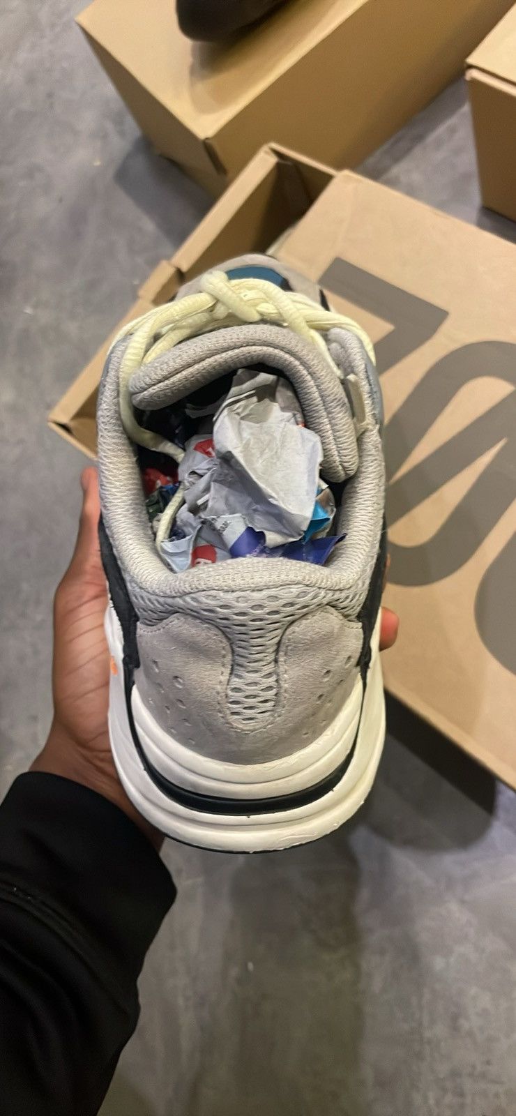 Adidas × Yeezy Yeezy 700 waverunner pre owned Size US 7 / EU 40 - 4 Thumbnail