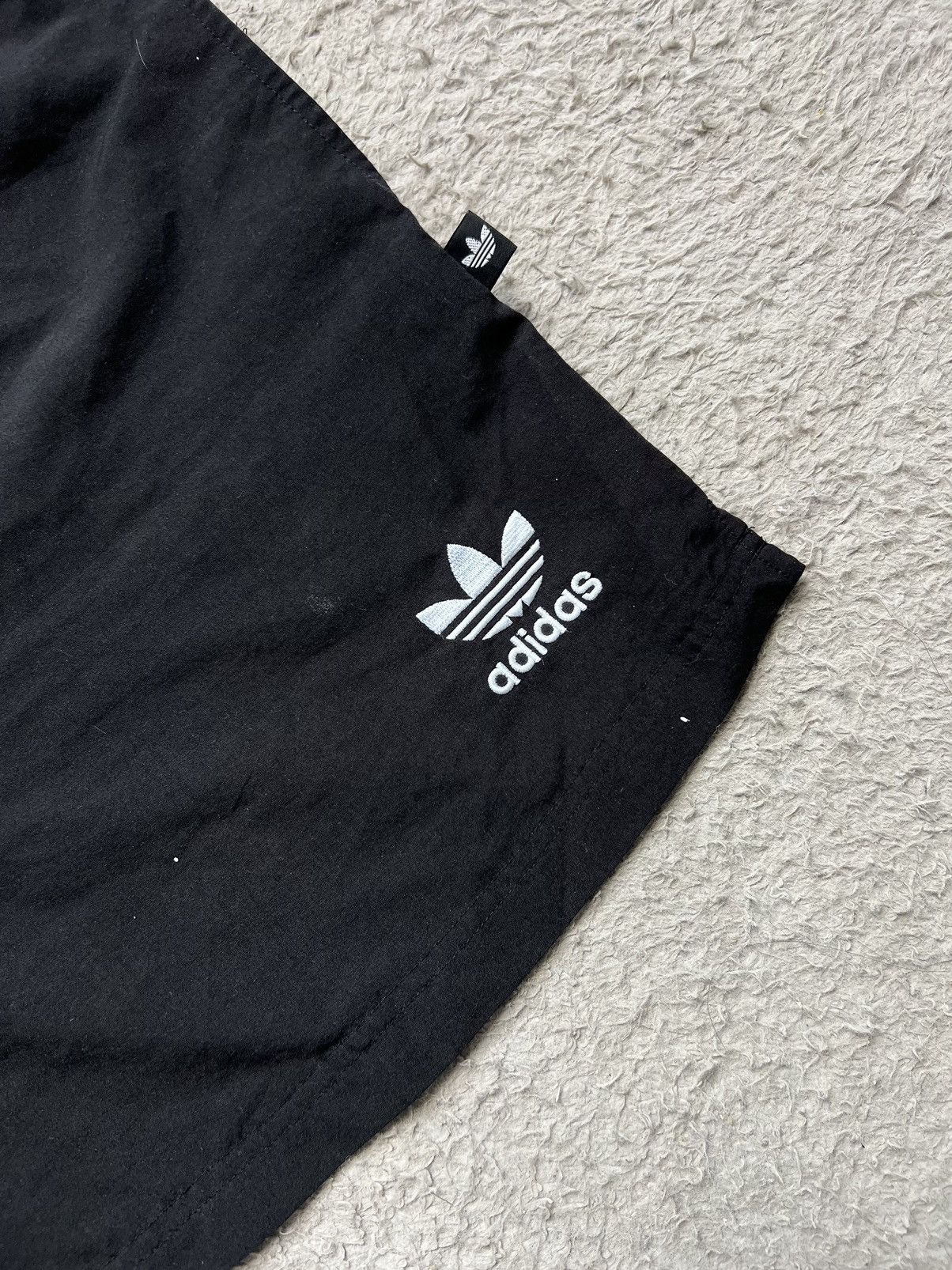 Adidas Rare Shorts Adidas Vintage 80’s Oldschool Nylon Size US 32 / EU 48 - 3 Thumbnail