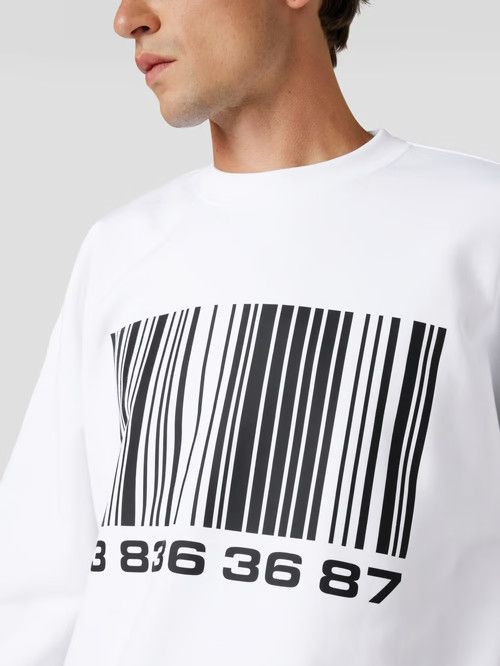 Vetements o1y0924 Sweatshirt in White/Black Size US M / EU 48-50 / 2 - 3 Thumbnail