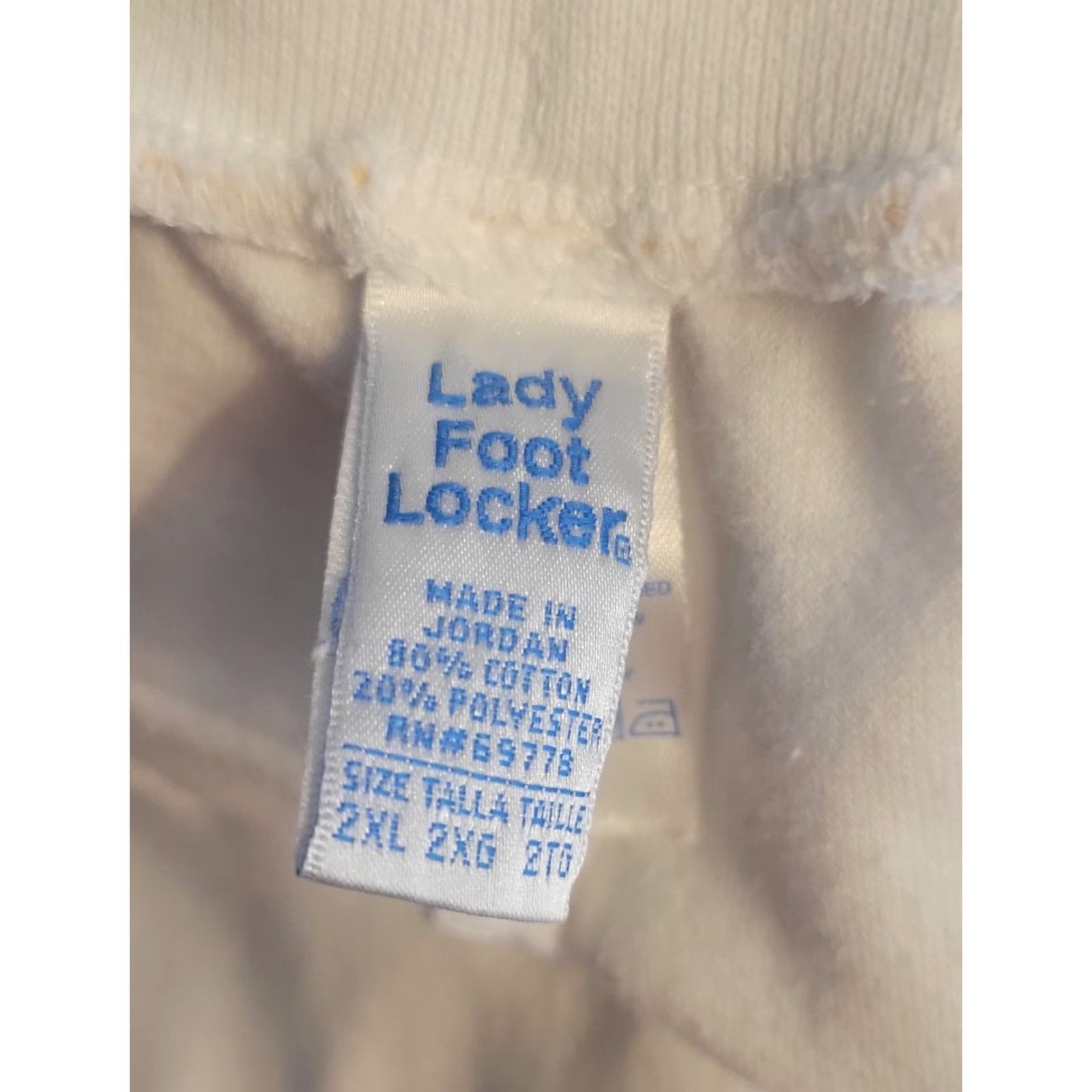Vintage VINTAGE Lady Foot Locker Crop Terry Pants 2X White Plus 1990s 90s Y2K Ladies Boys Girls Mens Womens Size 40" / US 18 - 3 Thumbnail