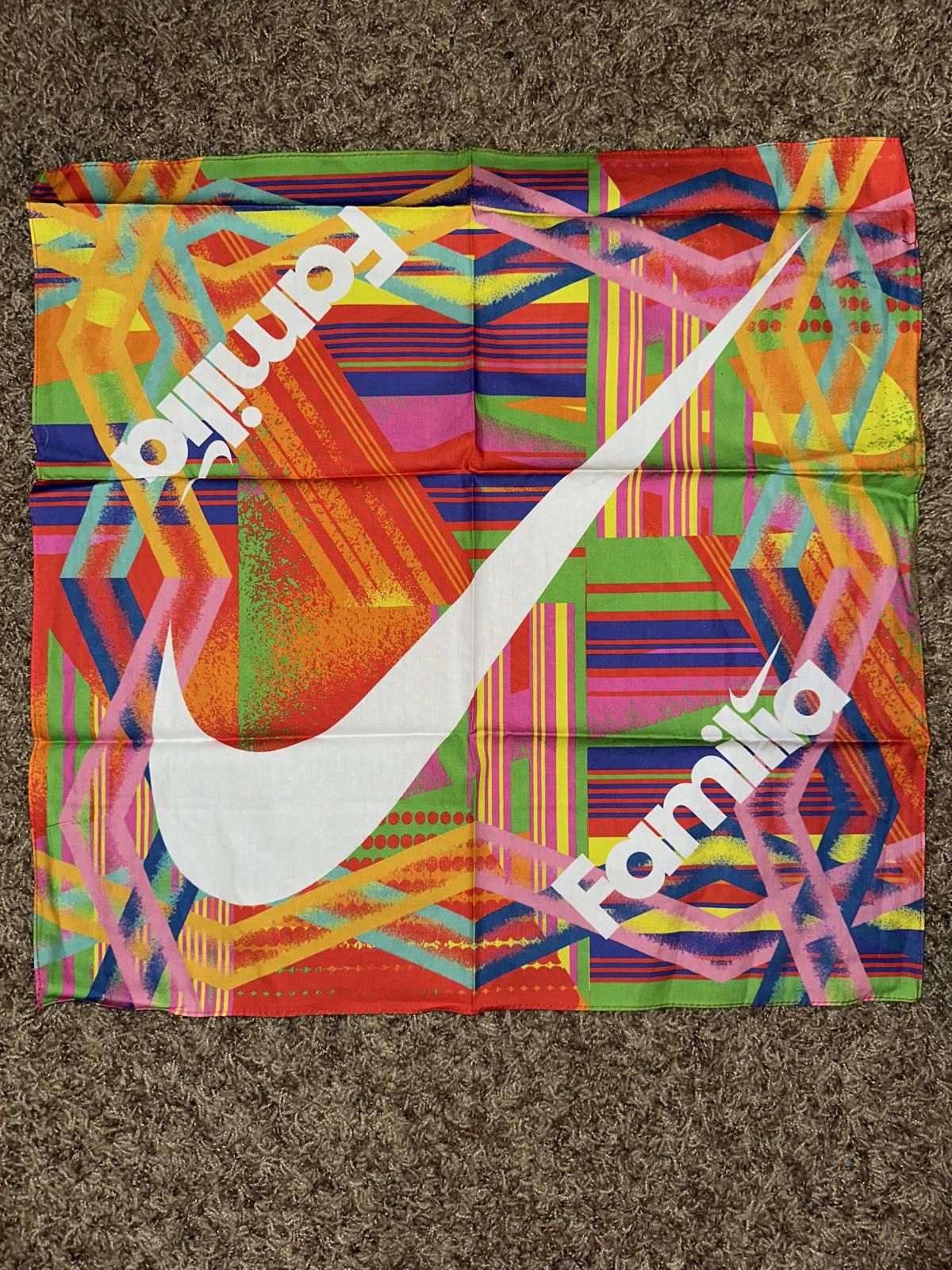 Nike Nike Familiar Bandana Size ONE SIZE - 1 Thumbnail