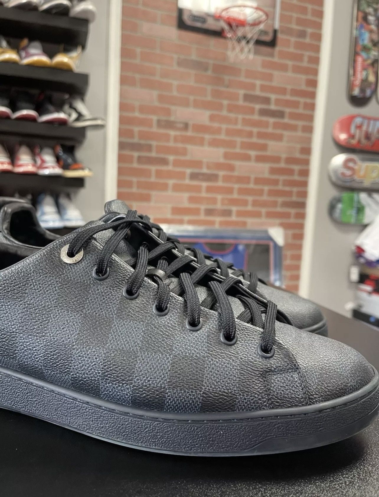 Louis Vuitton Size 10.5LV/11.5US - Louis Vuitton Damier FrontLow Canvas Size US 11.5 / EU 44-45 - 10 Thumbnail