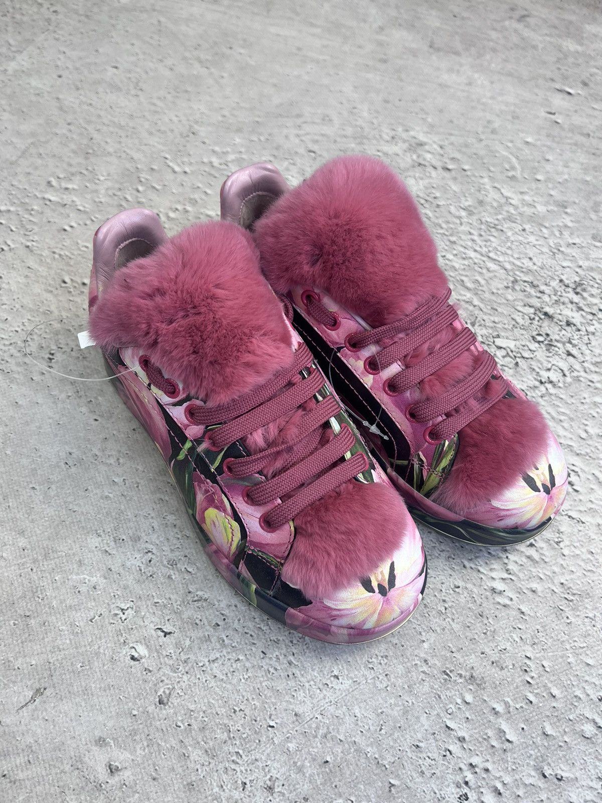 Designer × Dolce & Gabbana FINAL DROP💣💣Dolce & Gabbana FUR FLORAL LEATHER Sneakers Size US 5.5 / IT 35.5 - 2 Thumbnail
